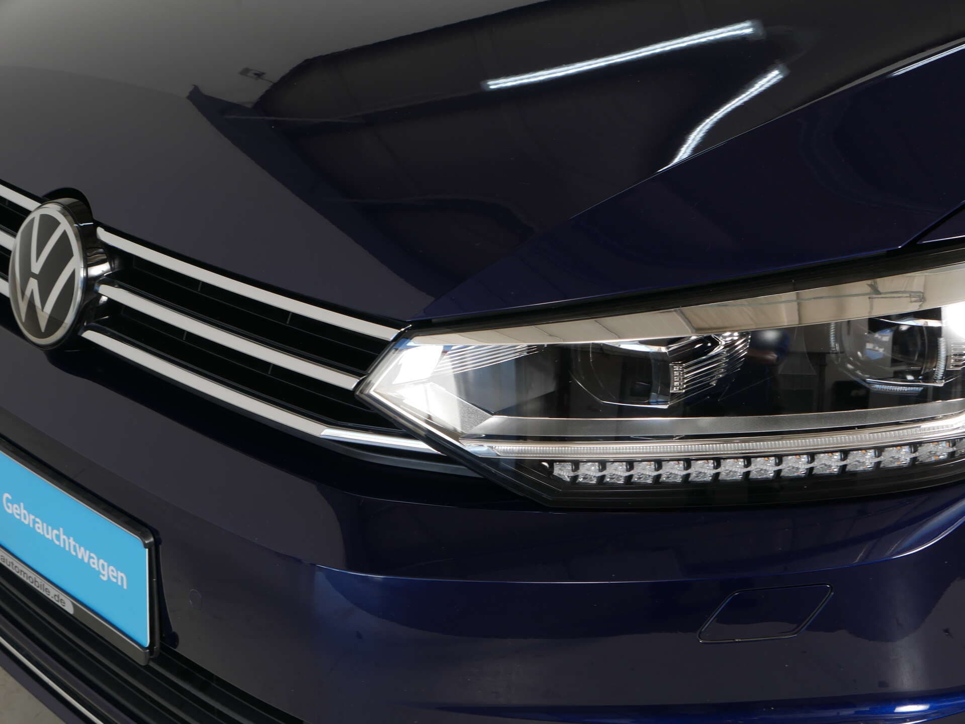 VOLKSWAGEN Touran, photo 8 sur 17