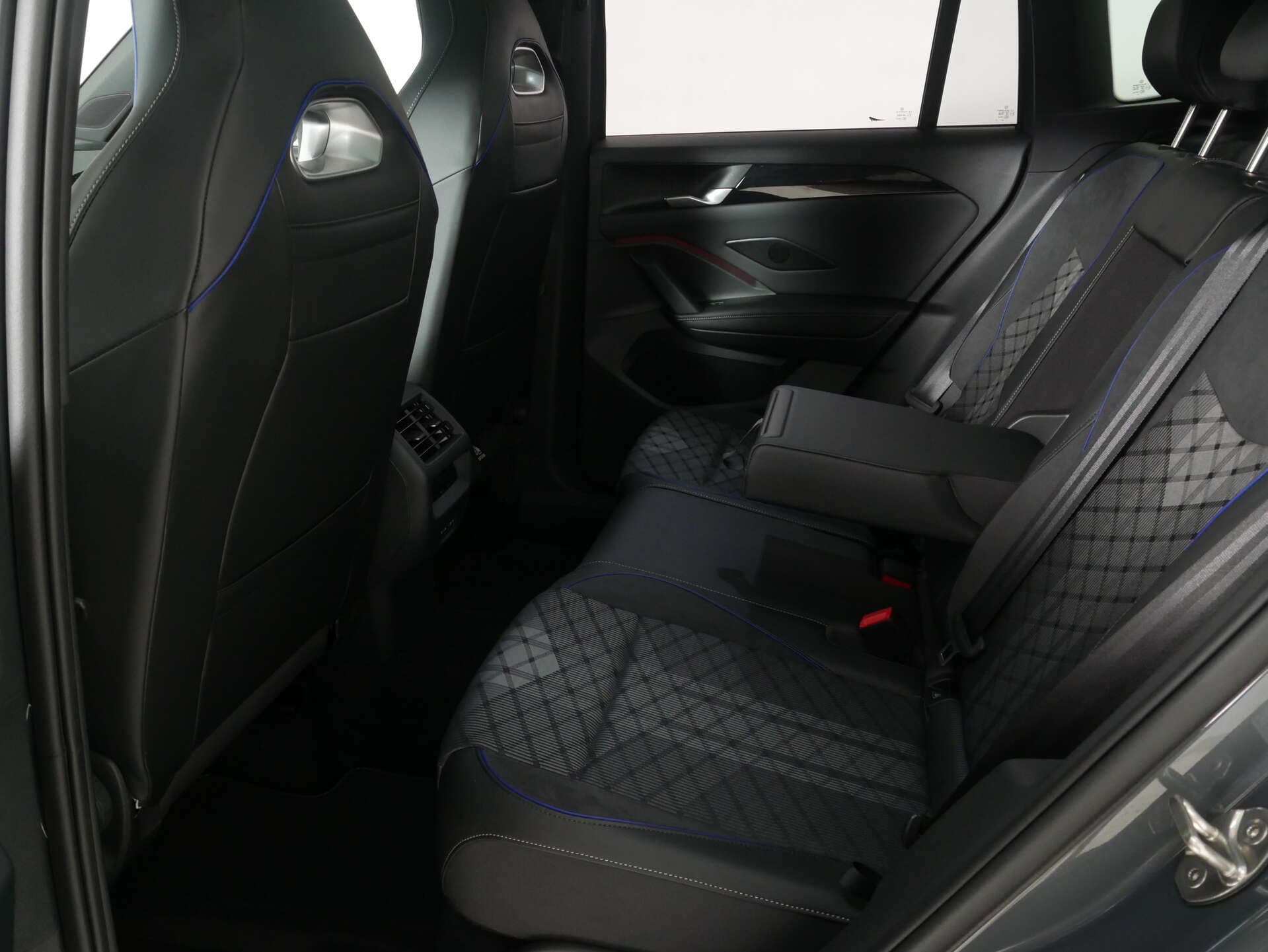 VOLKSWAGEN Tiguan, photo 16 sur 17
