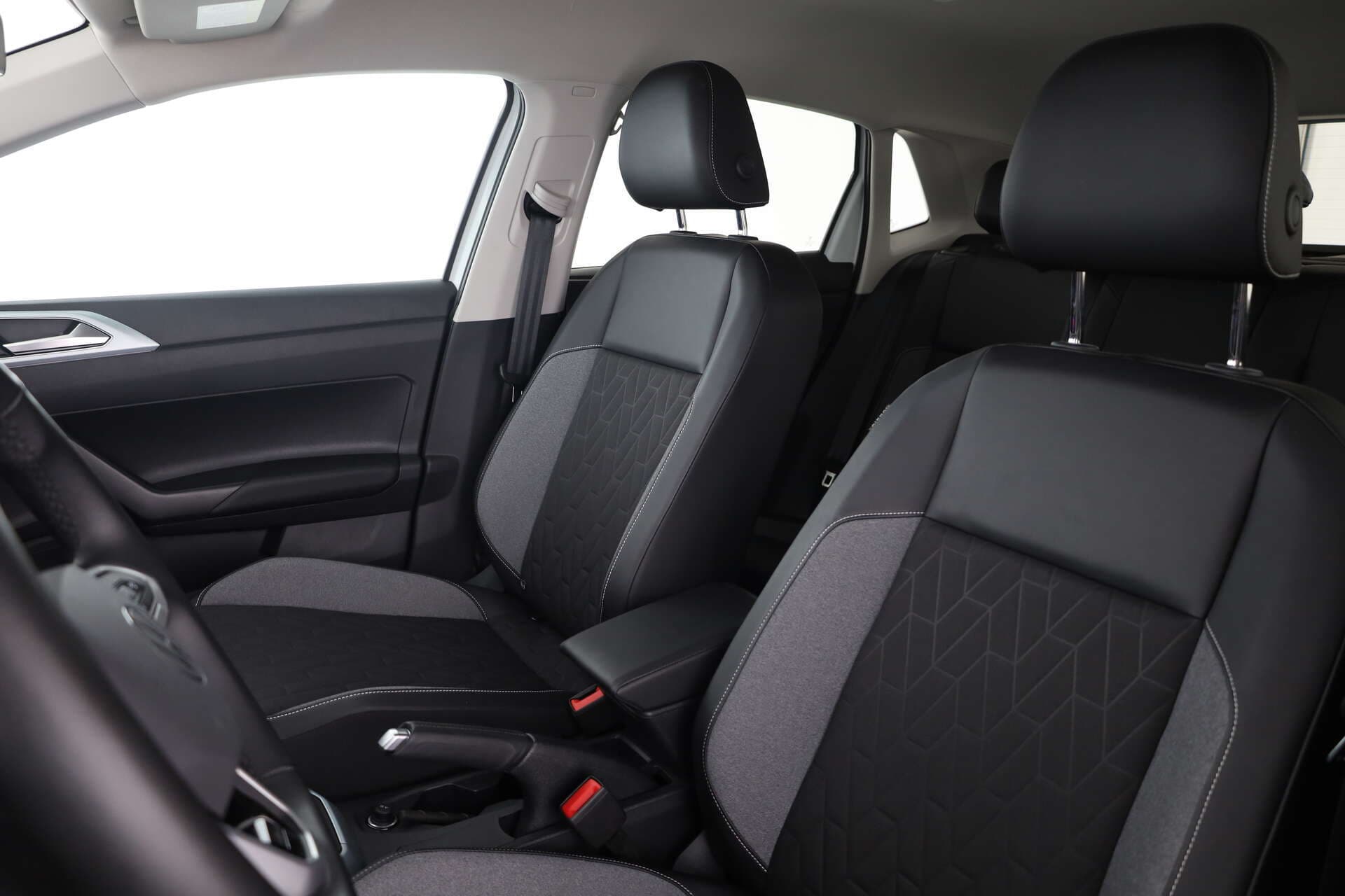 VOLKSWAGEN Polo, photo 10 sur 17