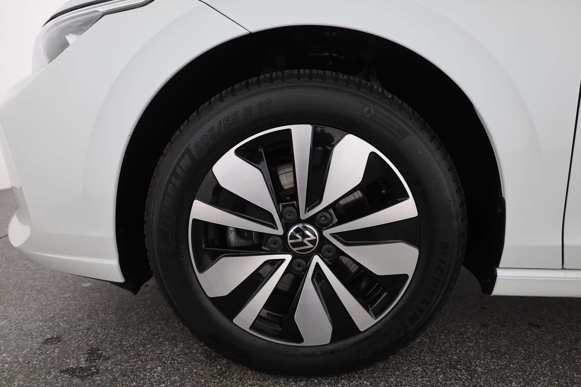 VOLKSWAGEN Golf, photo 8 sur 17