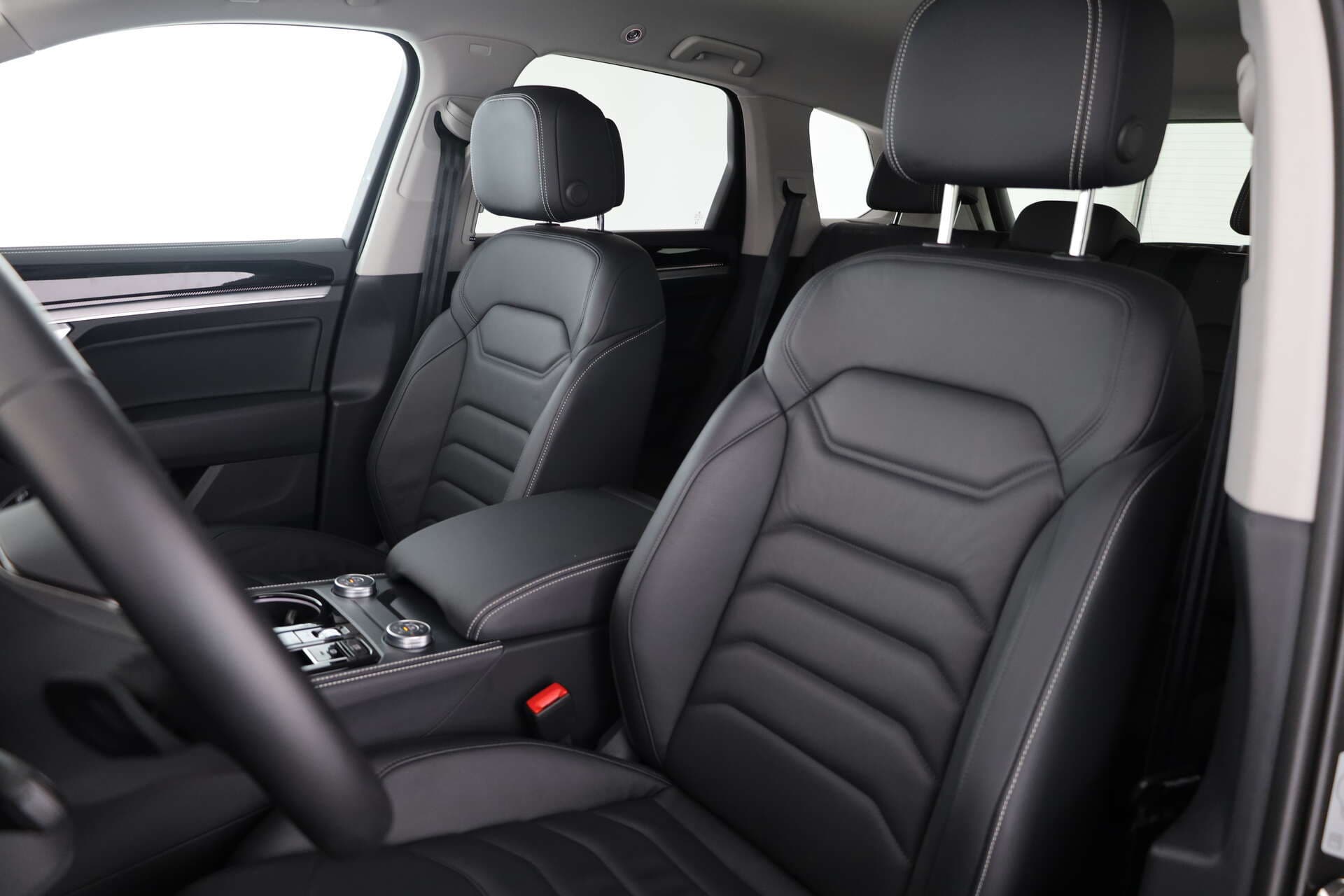 VOLKSWAGEN Touareg, photo 10 sur 17
