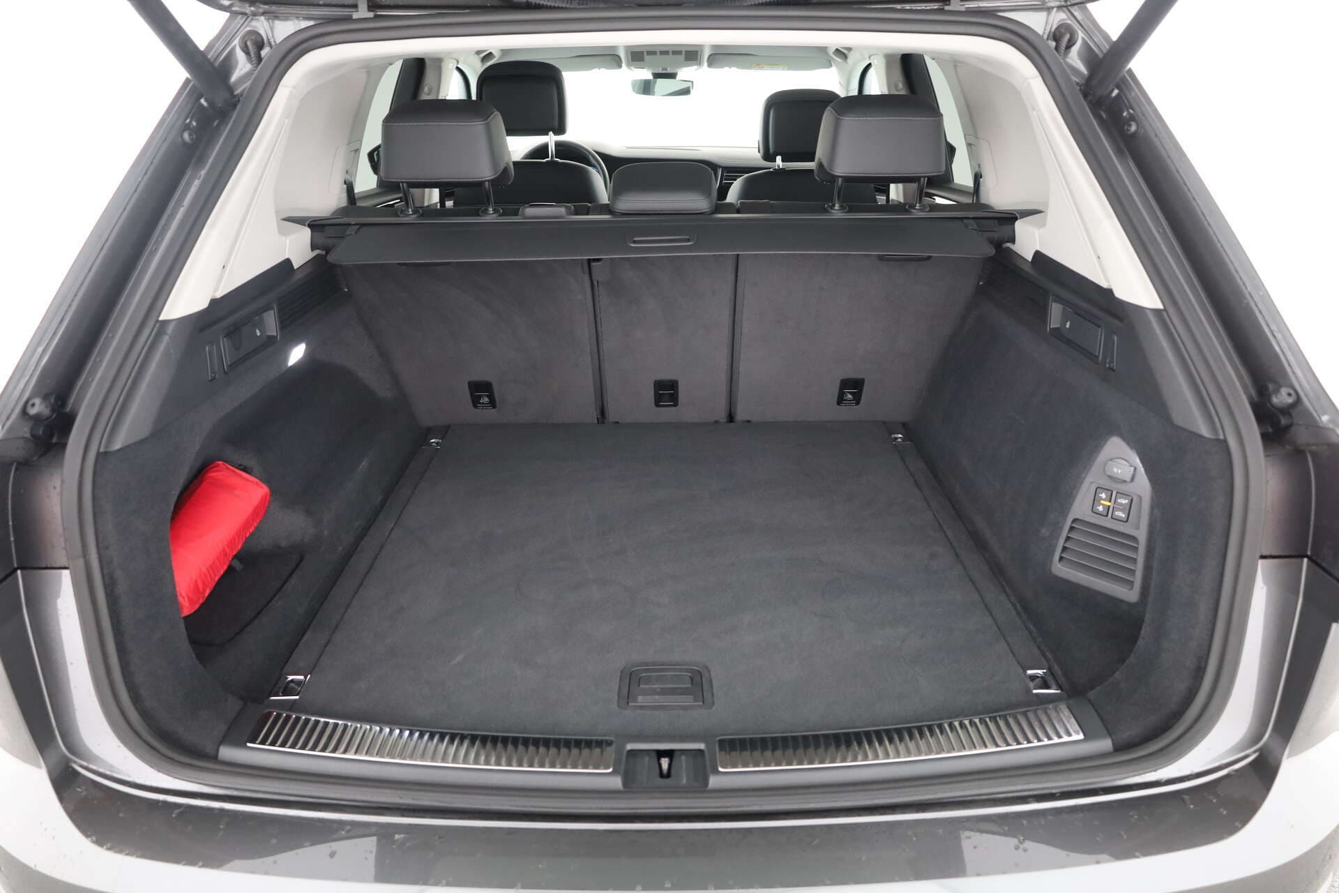 VOLKSWAGEN Touareg, photo 13 sur 17