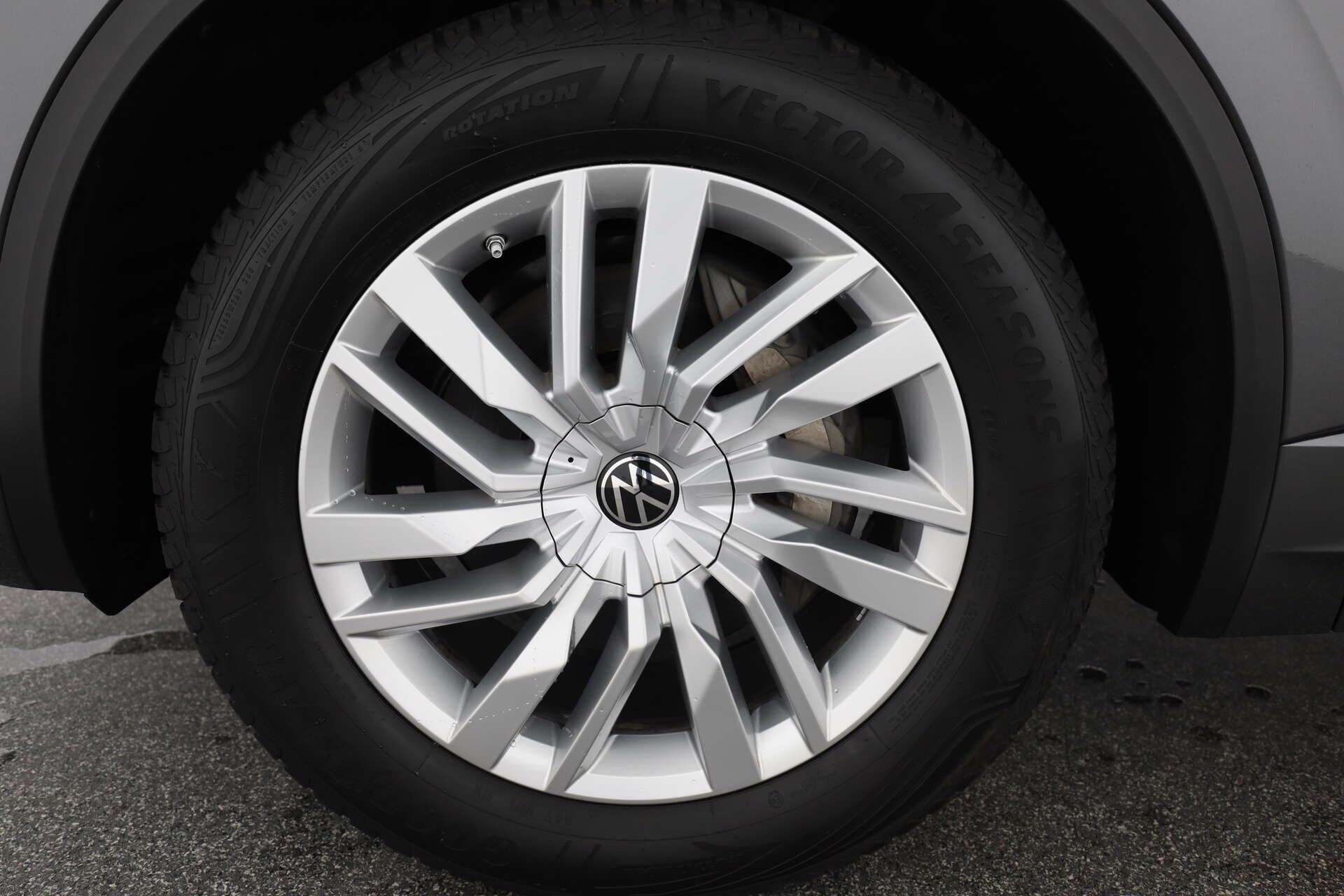 VOLKSWAGEN Touareg, photo 8 sur 17