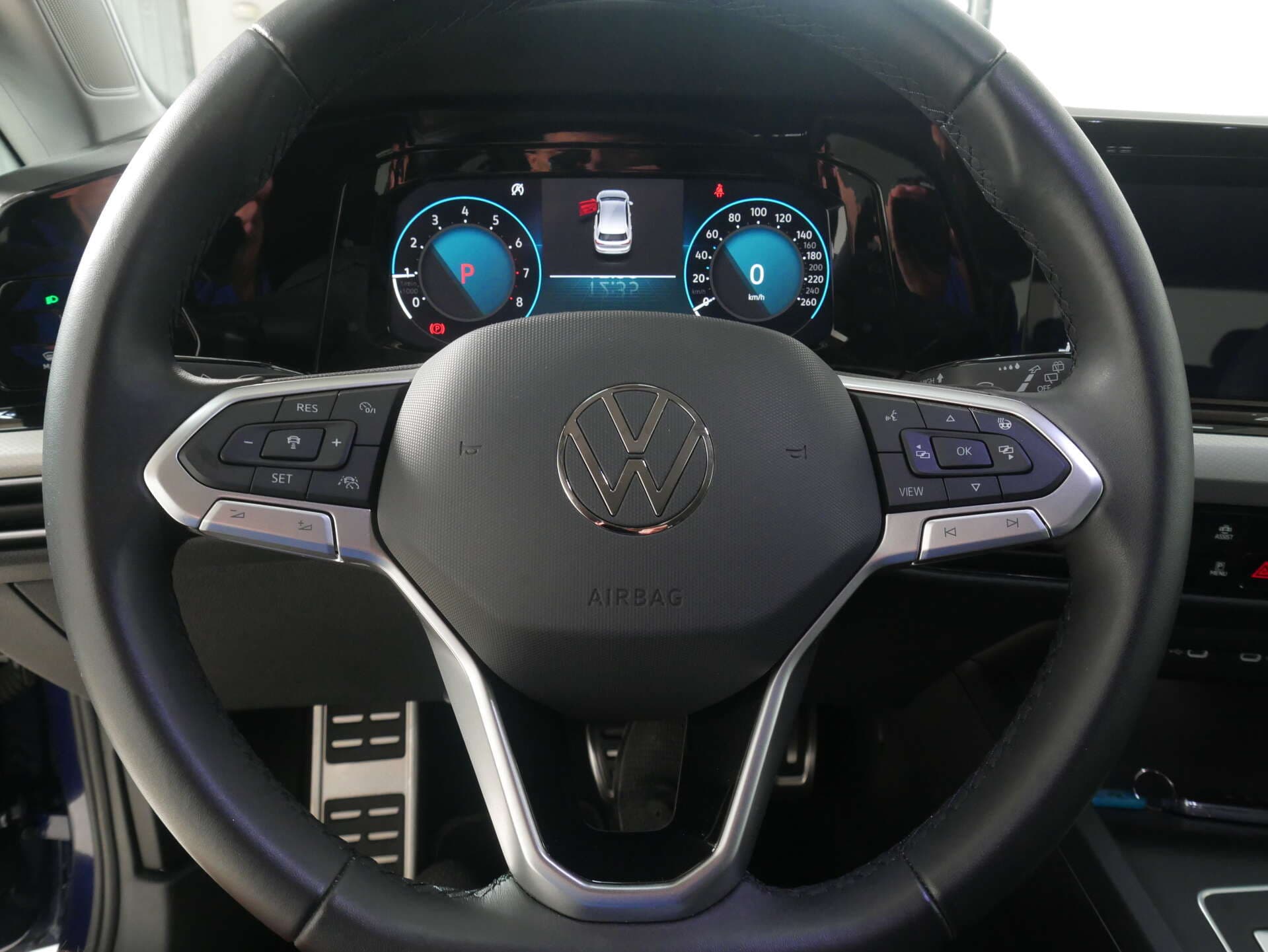 VOLKSWAGEN Golf, photo 9 sur 17