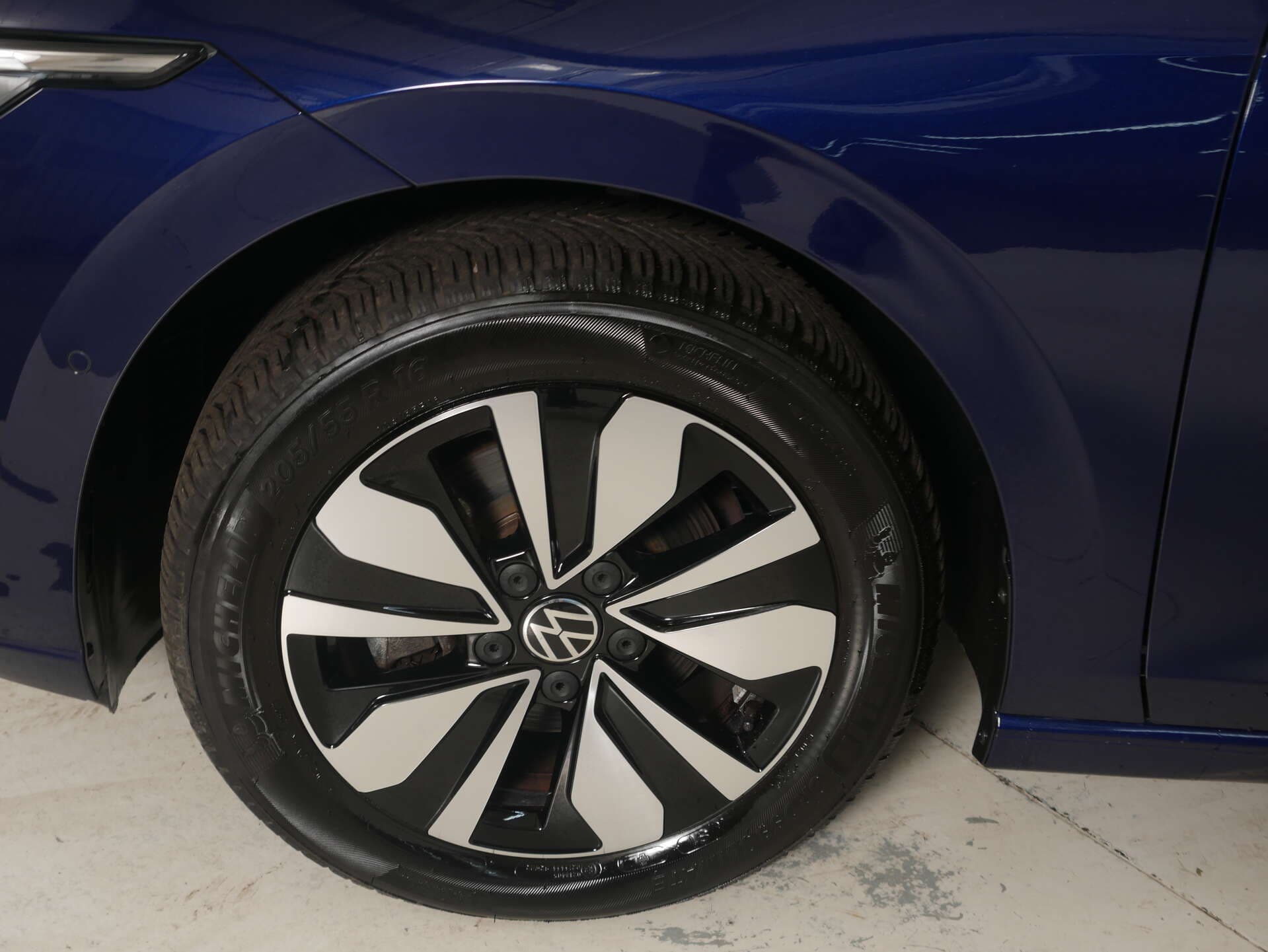 VOLKSWAGEN Golf, photo 4 sur 17