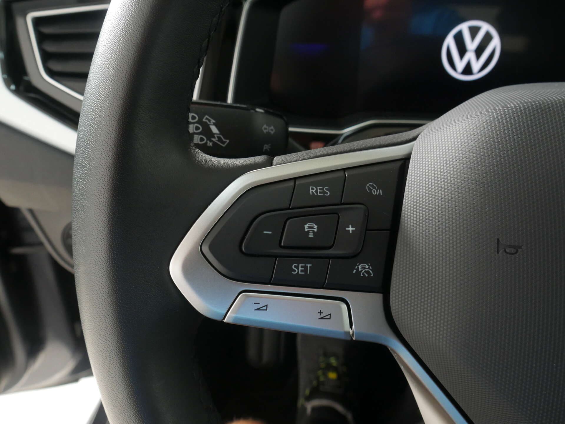 VOLKSWAGEN Polo, photo 13 sur 17