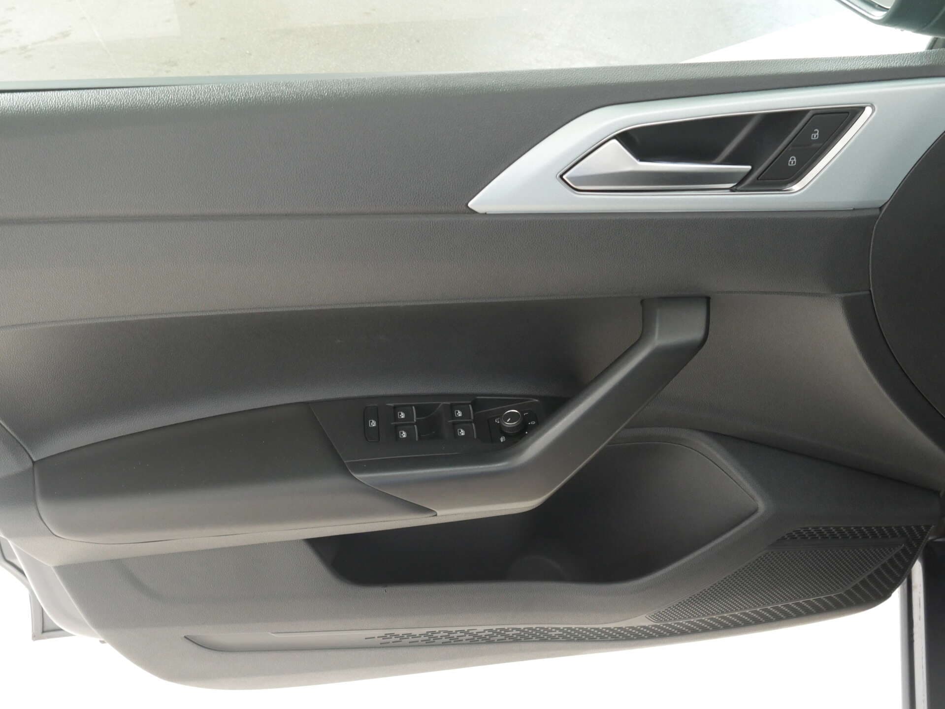 VOLKSWAGEN Polo, photo 17 sur 17