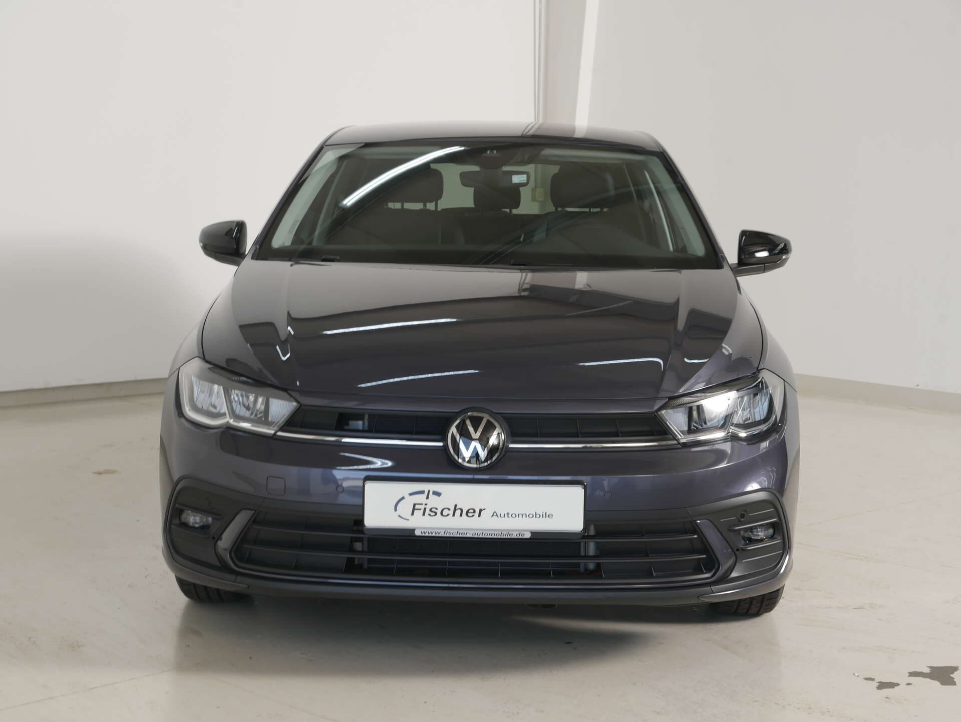 VOLKSWAGEN Polo, photo 1 sur 17