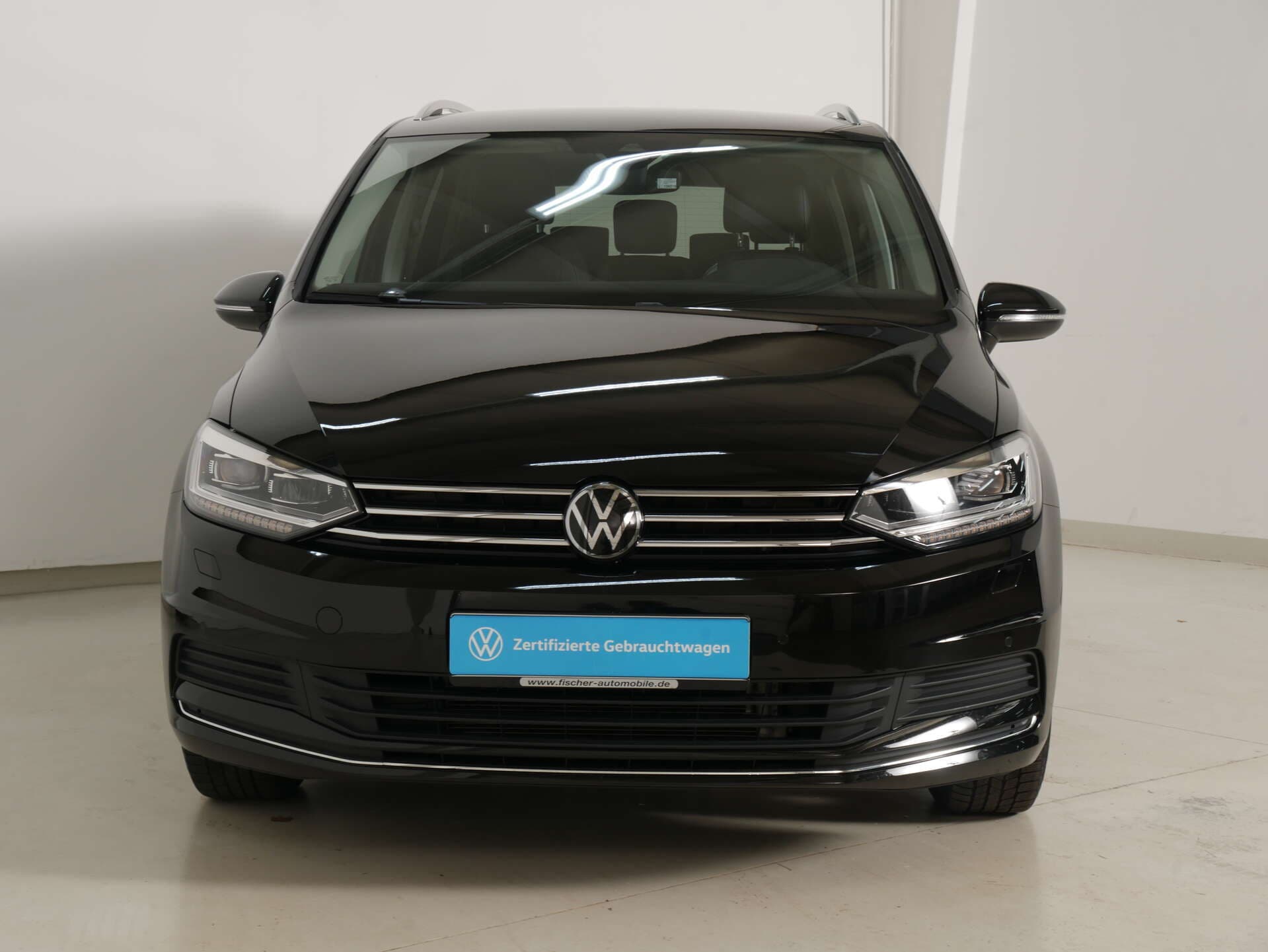 VOLKSWAGEN Touran, photo 2 sur 17