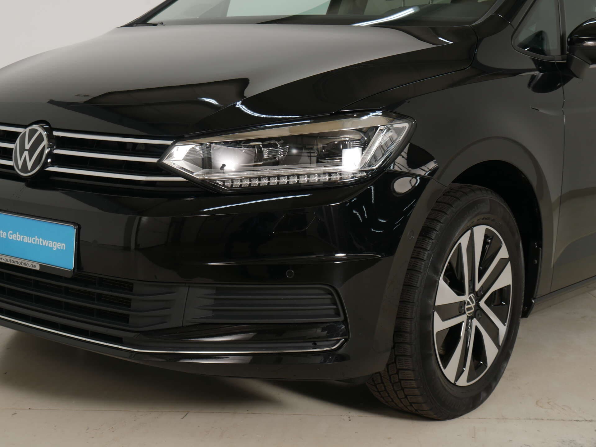 VOLKSWAGEN Touran, photo 4 sur 17