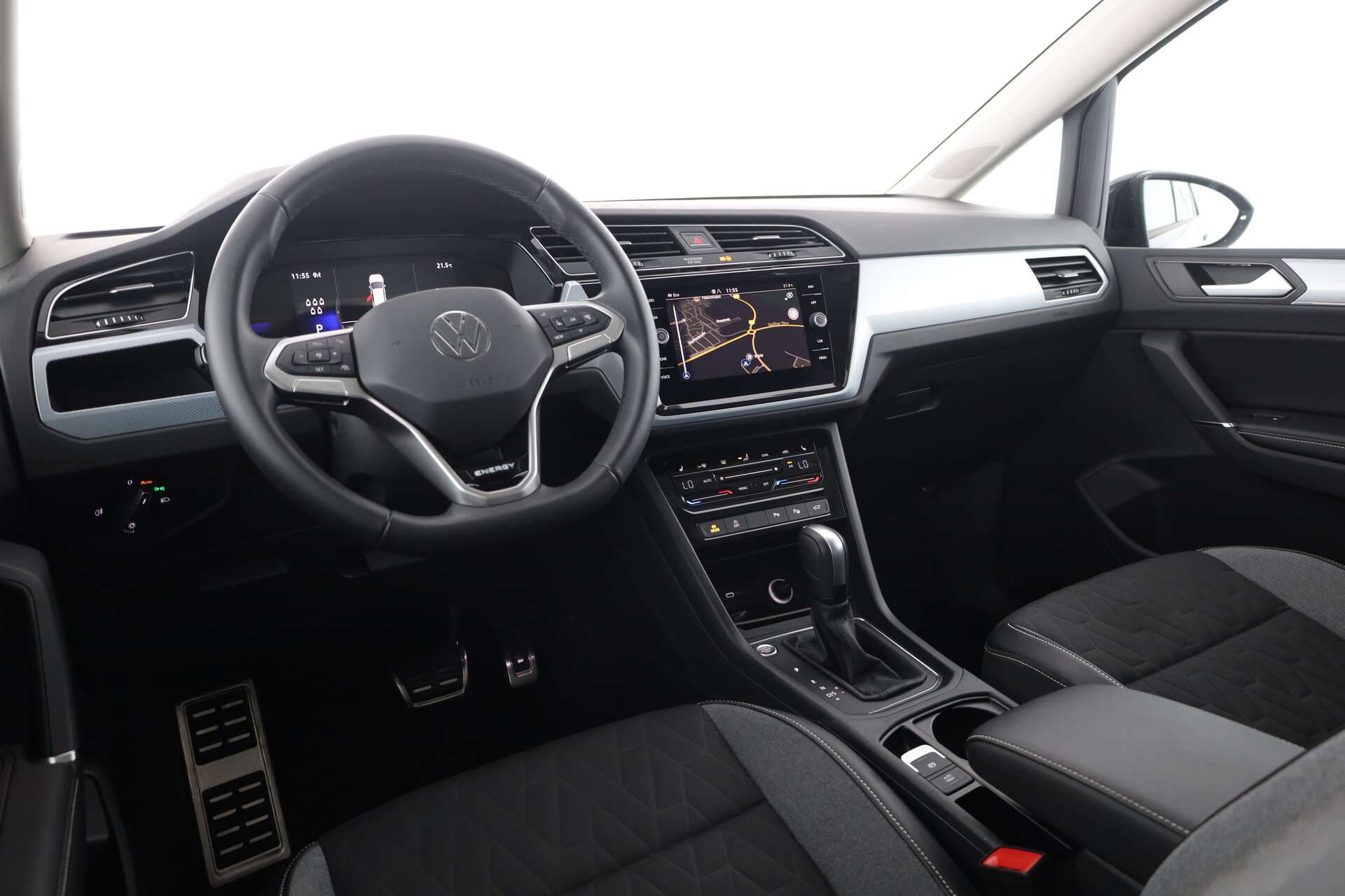VOLKSWAGEN Touran, photo 9 sur 17