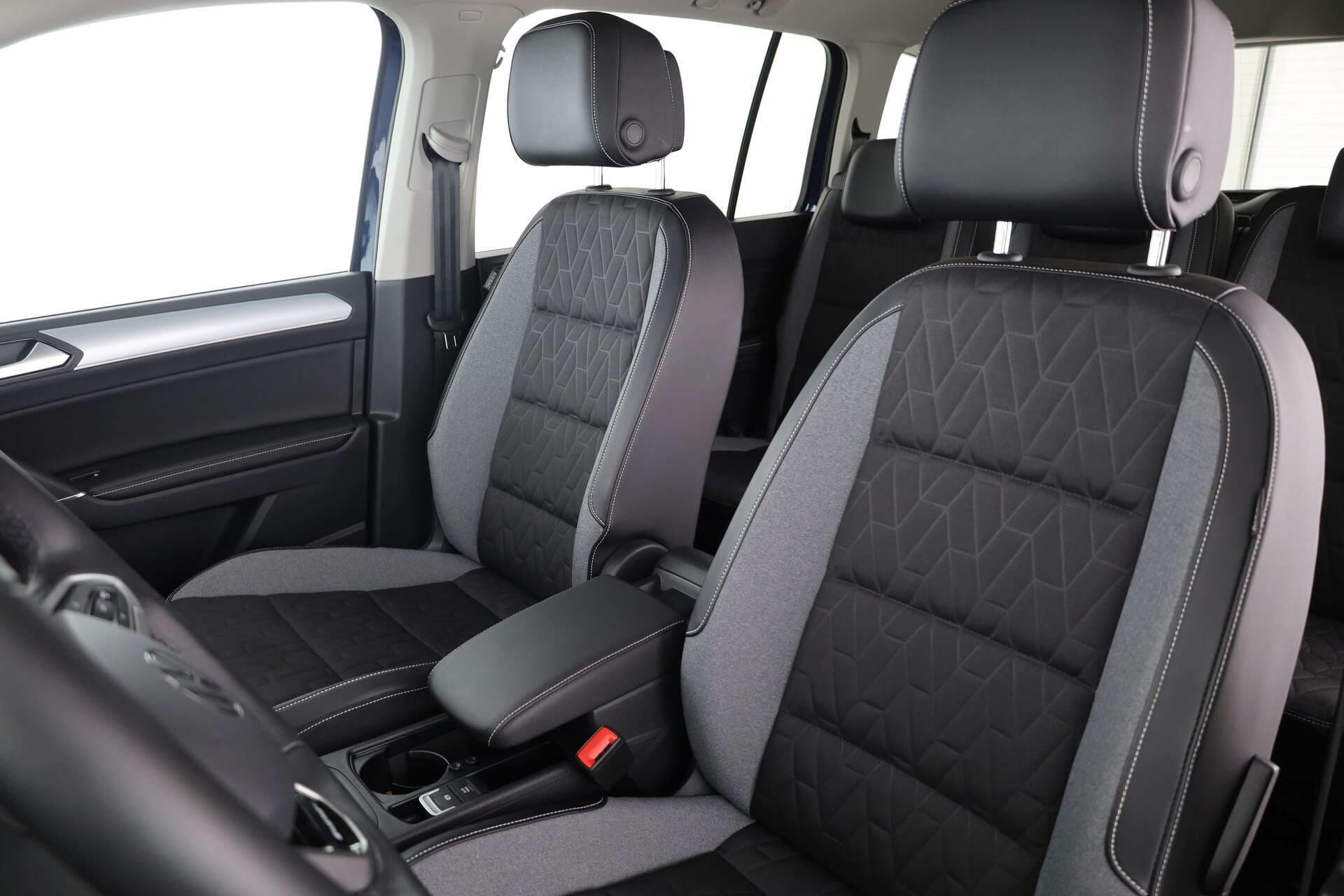 VOLKSWAGEN Touran, photo 10 sur 17