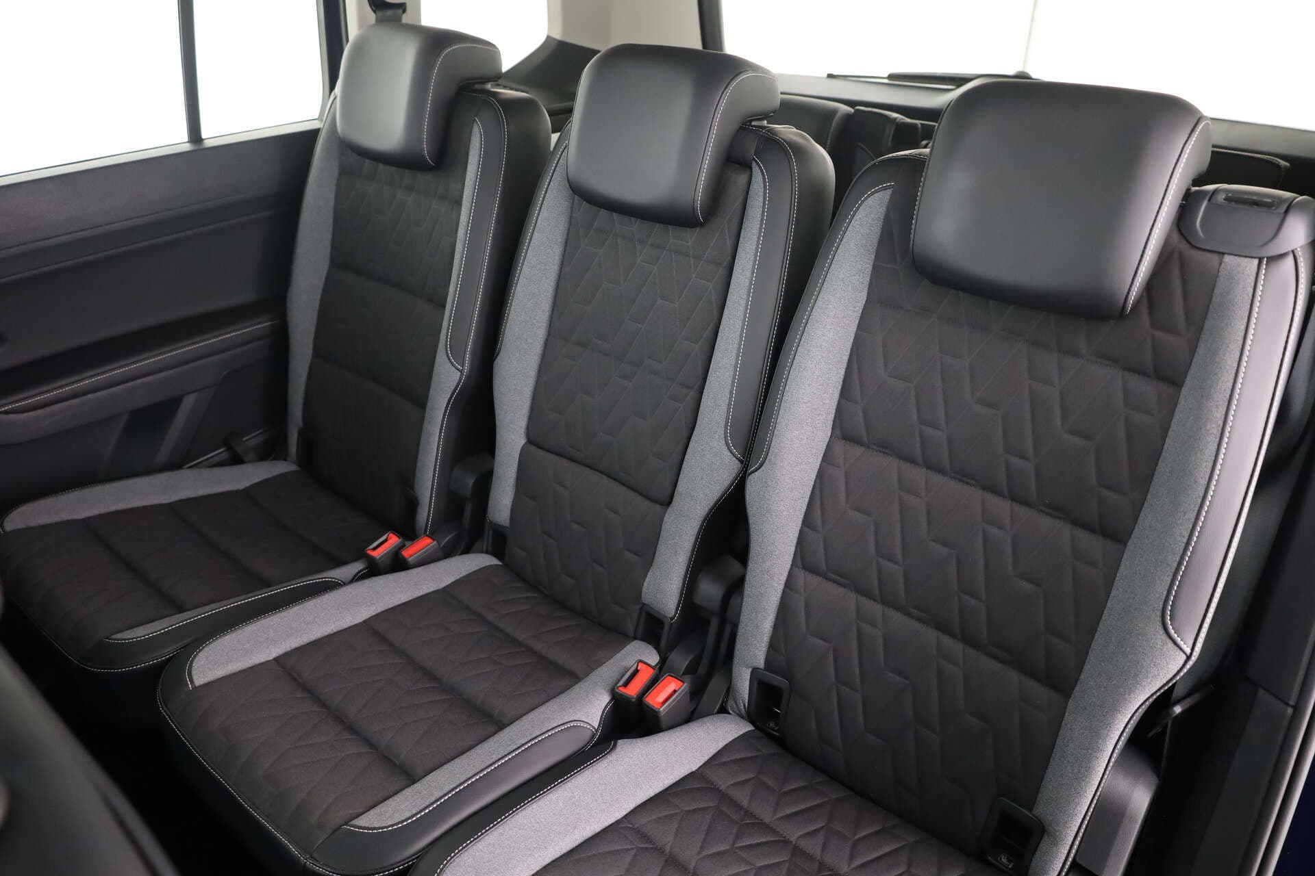 VOLKSWAGEN Touran, photo 12 sur 17