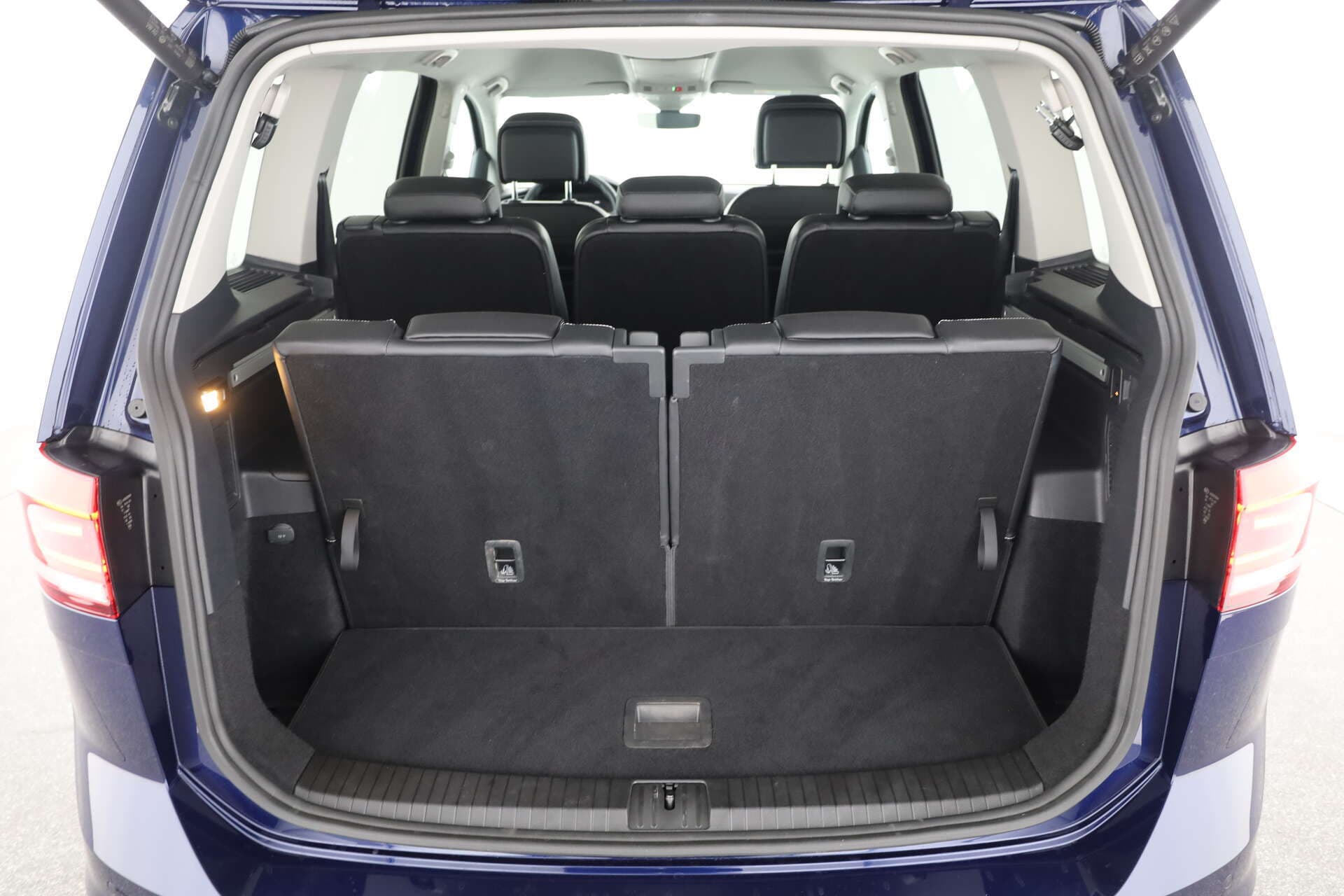 VOLKSWAGEN Touran, photo 14 sur 17