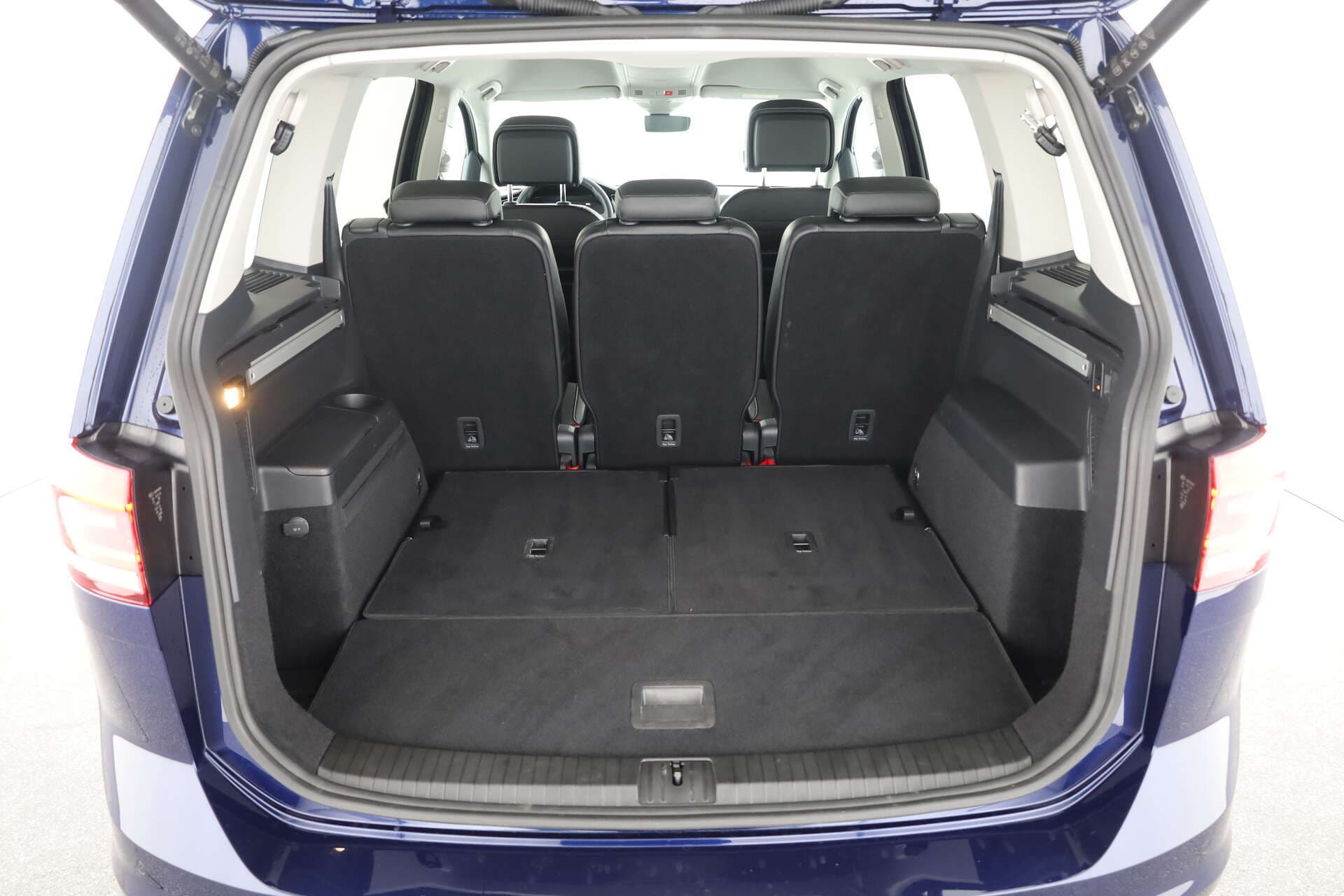 VOLKSWAGEN Touran, photo 15 sur 17