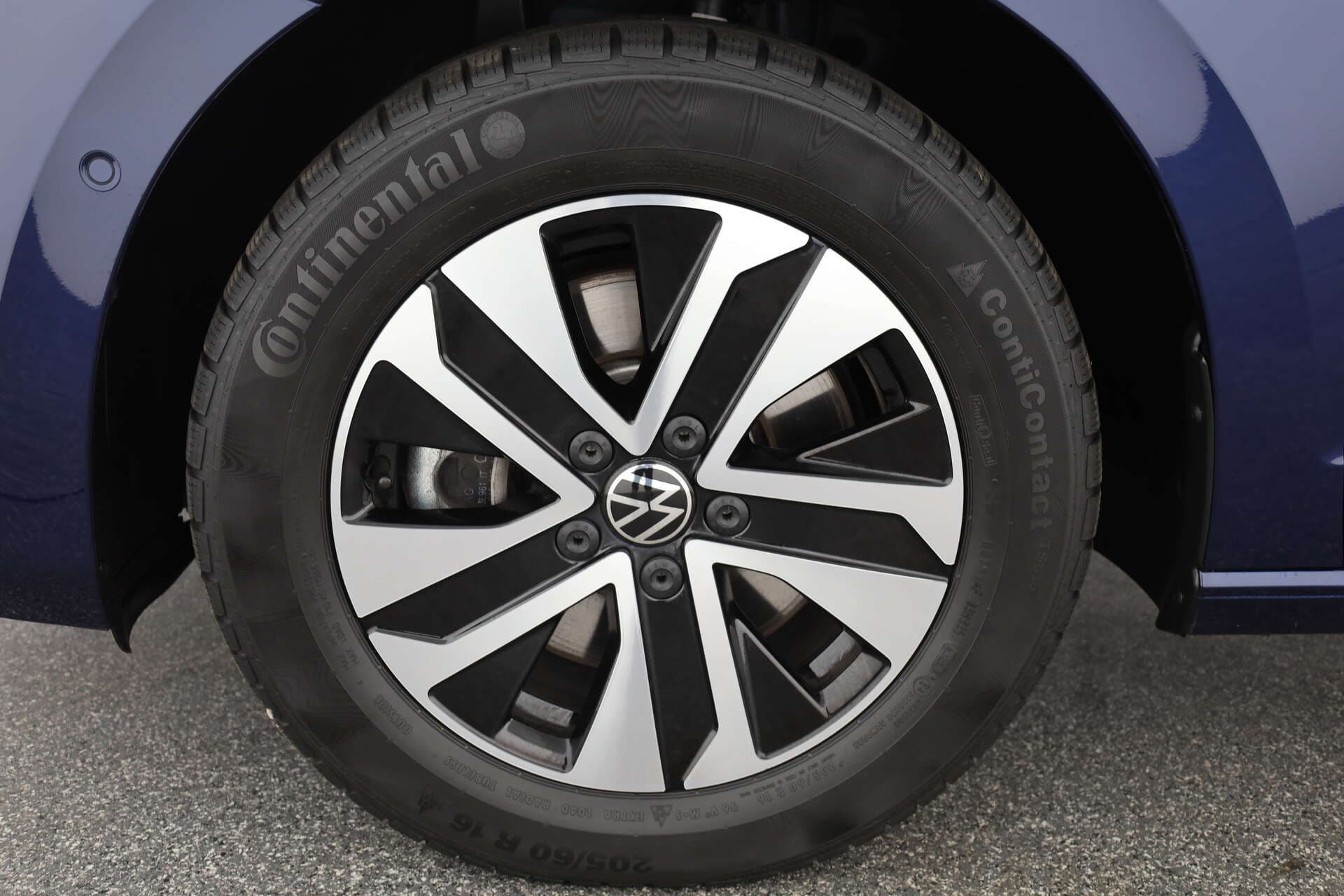 VOLKSWAGEN Touran, photo 8 sur 17