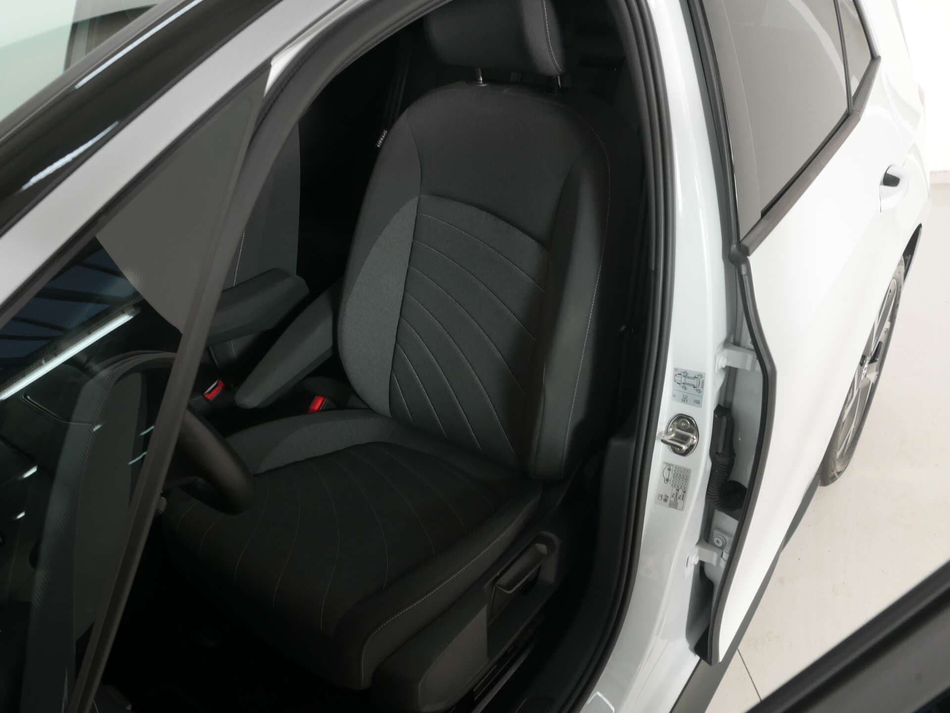 VOLKSWAGEN ID.3, photo 16 sur 17