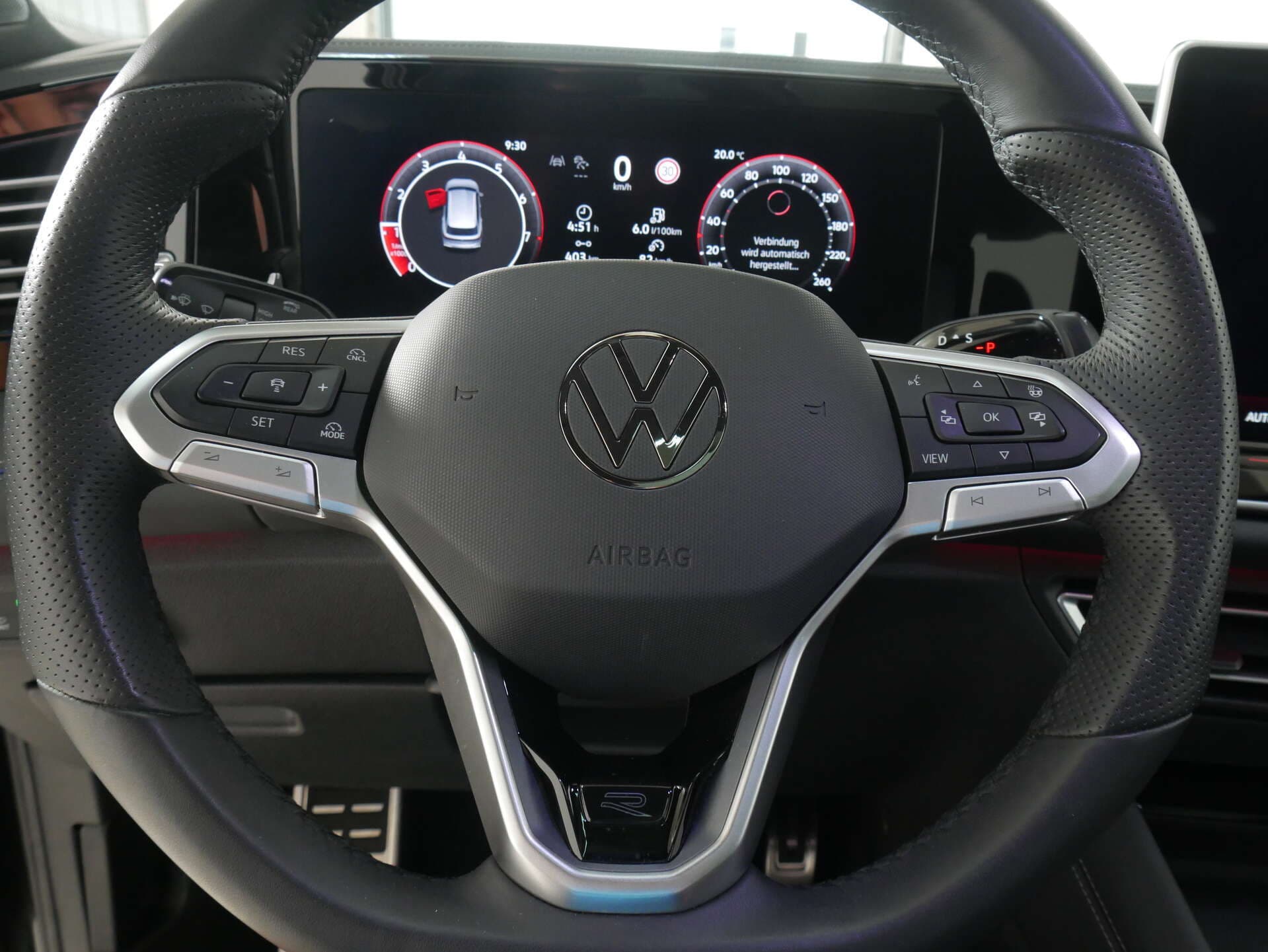 VOLKSWAGEN Tiguan, photo 12 sur 17