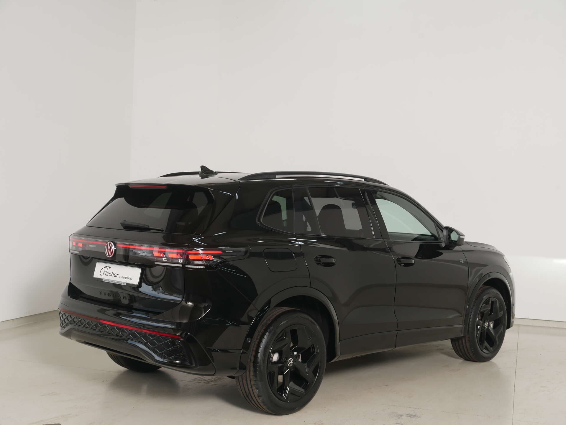 VOLKSWAGEN Tiguan, photo 3 sur 17