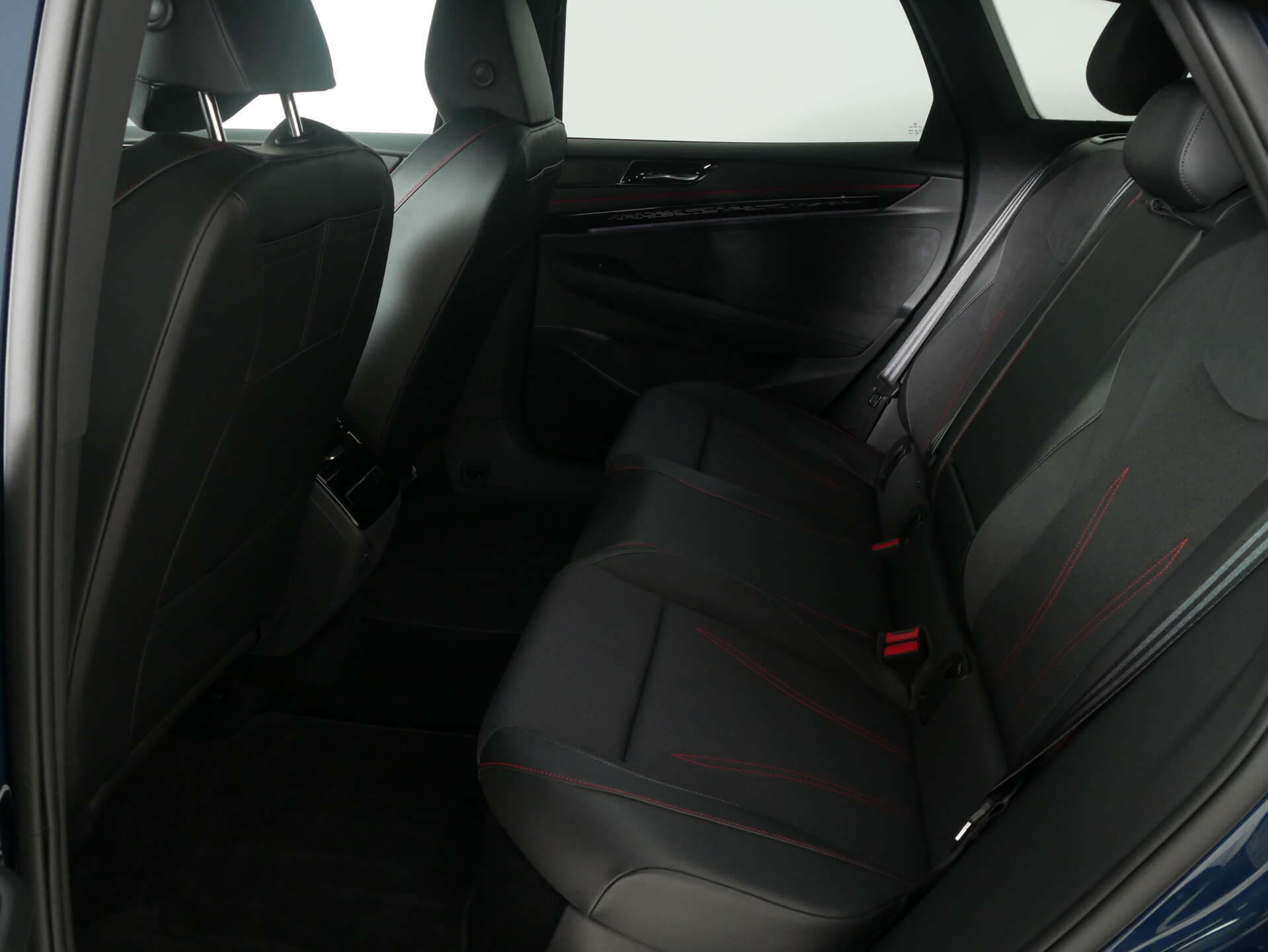 VOLKSWAGEN ID.7 Tourer, photo 14 sur 17