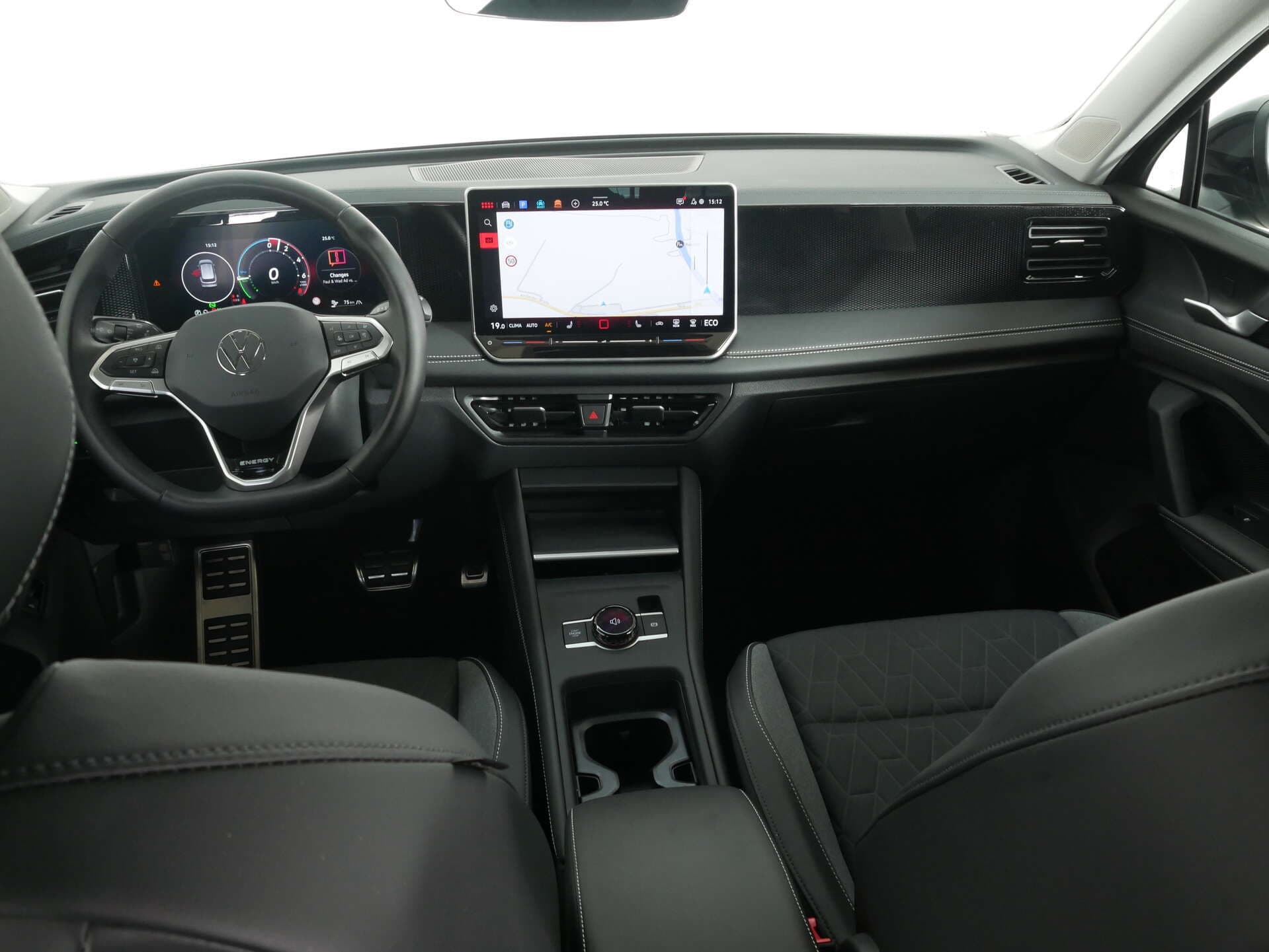 VOLKSWAGEN Tiguan, photo 10 sur 17