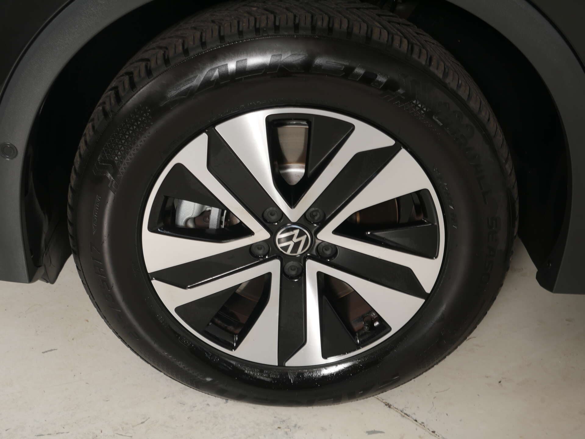 VOLKSWAGEN Tiguan, photo 7 sur 17