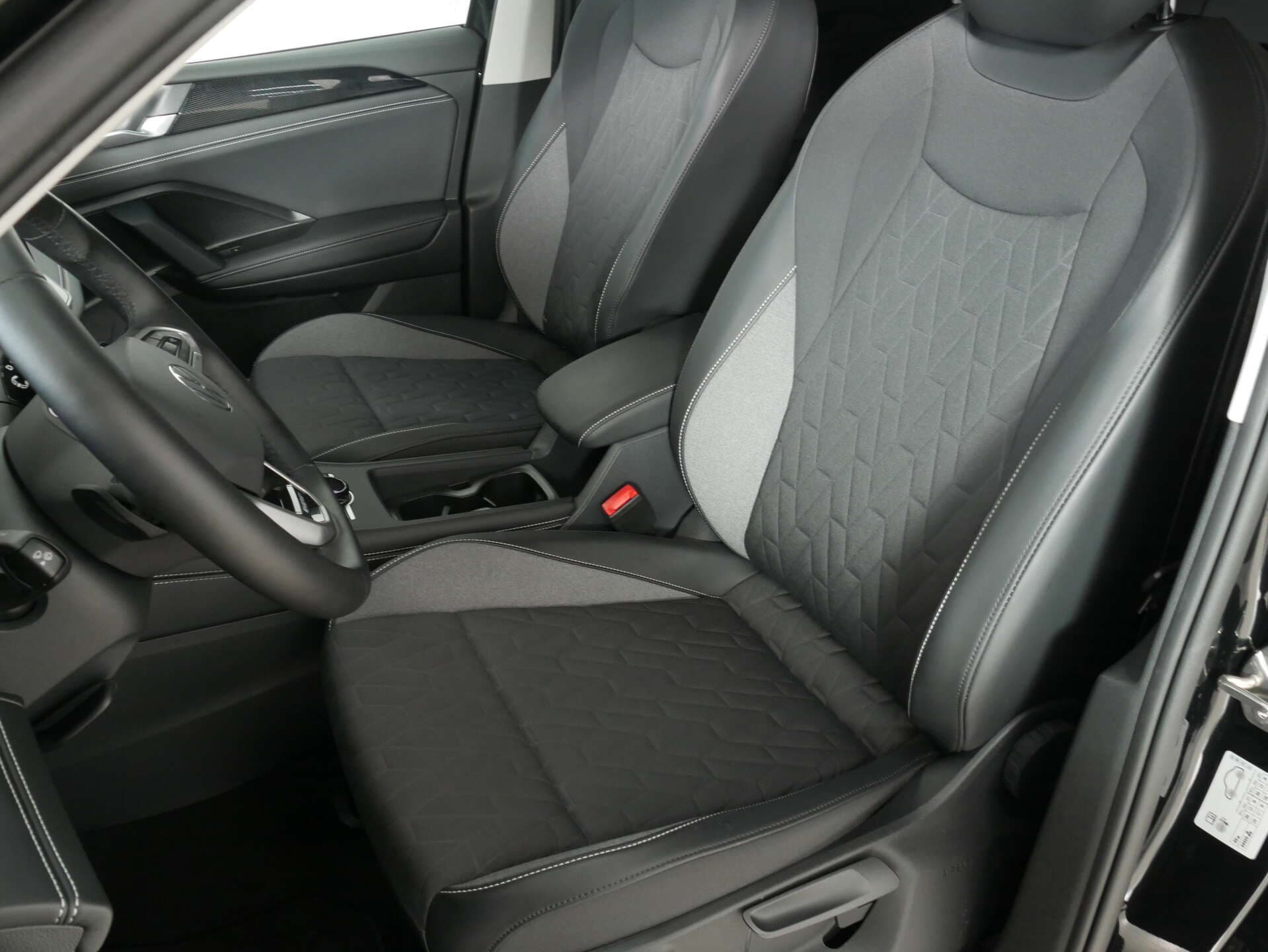 VOLKSWAGEN Tiguan, photo 8 sur 17