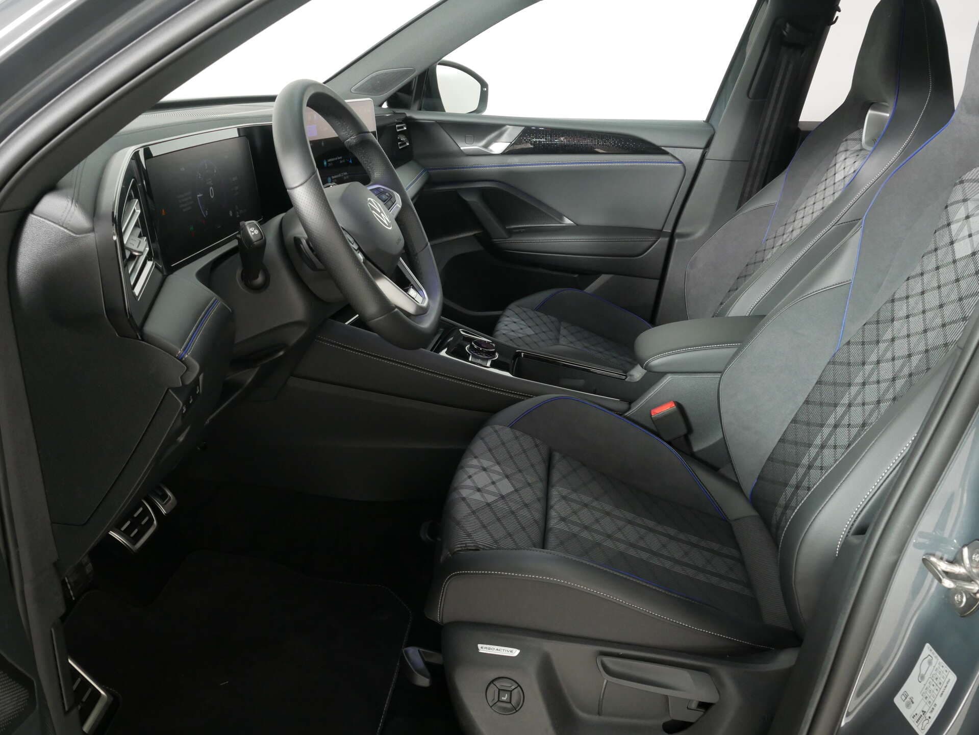 VOLKSWAGEN Tiguan, photo 12 sur 17