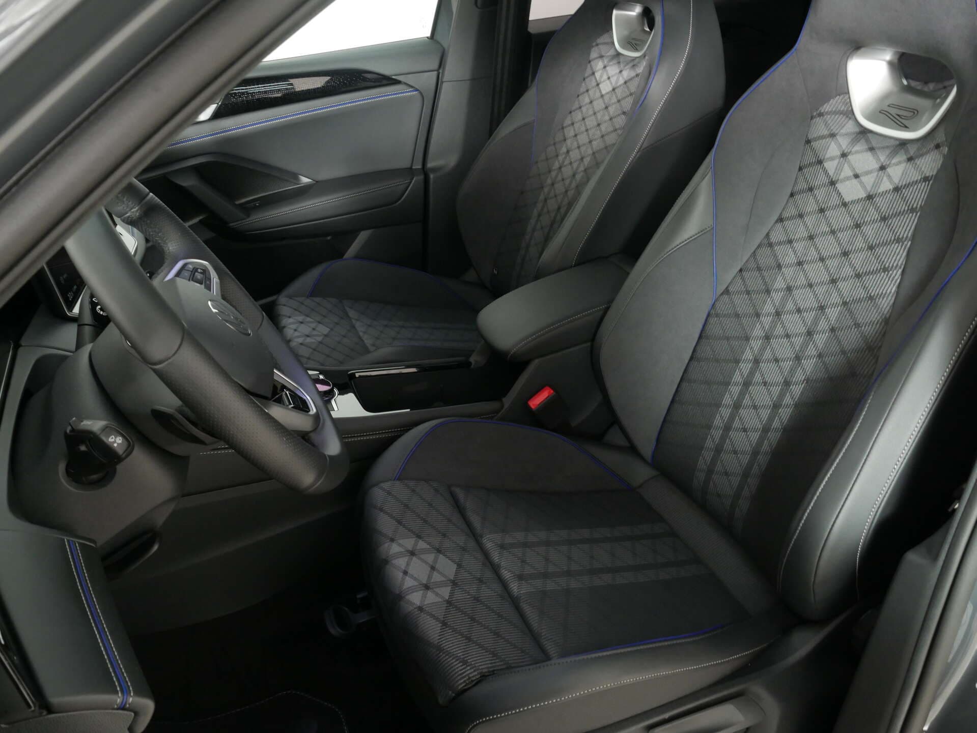 VOLKSWAGEN Tiguan, photo 13 sur 17