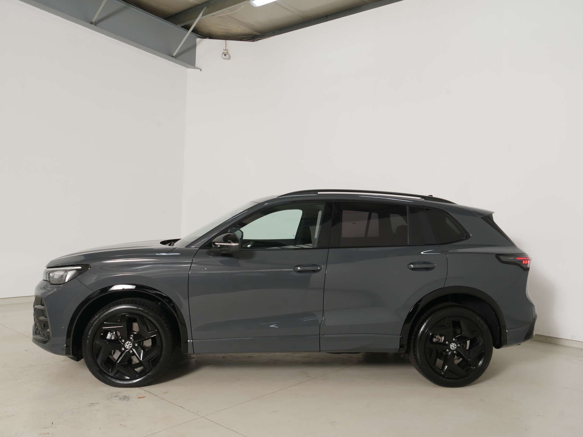 VOLKSWAGEN Tiguan, photo 4 sur 17