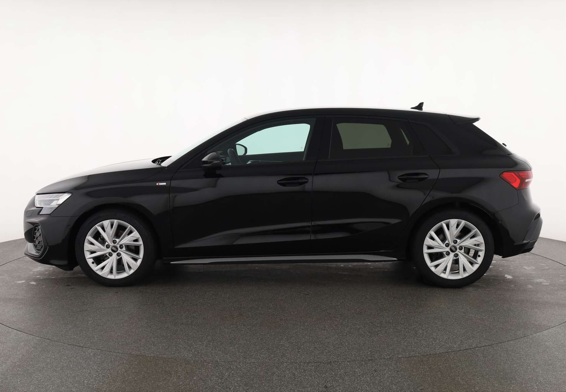 AUDI A3 Sportback, photo 4 sur 17
