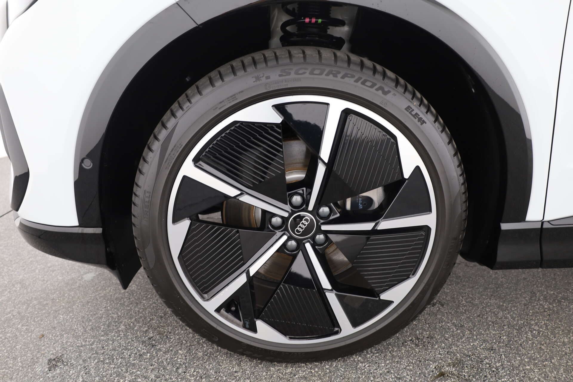 AUDI Q4 e-tron, photo 7 sur 16