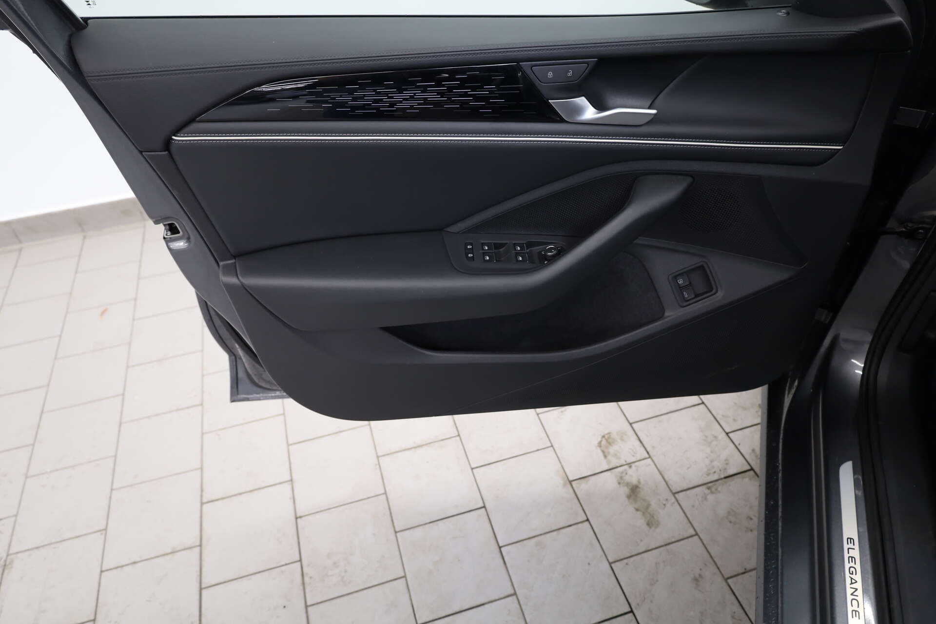 VOLKSWAGEN Passat, photo 15 sur 17