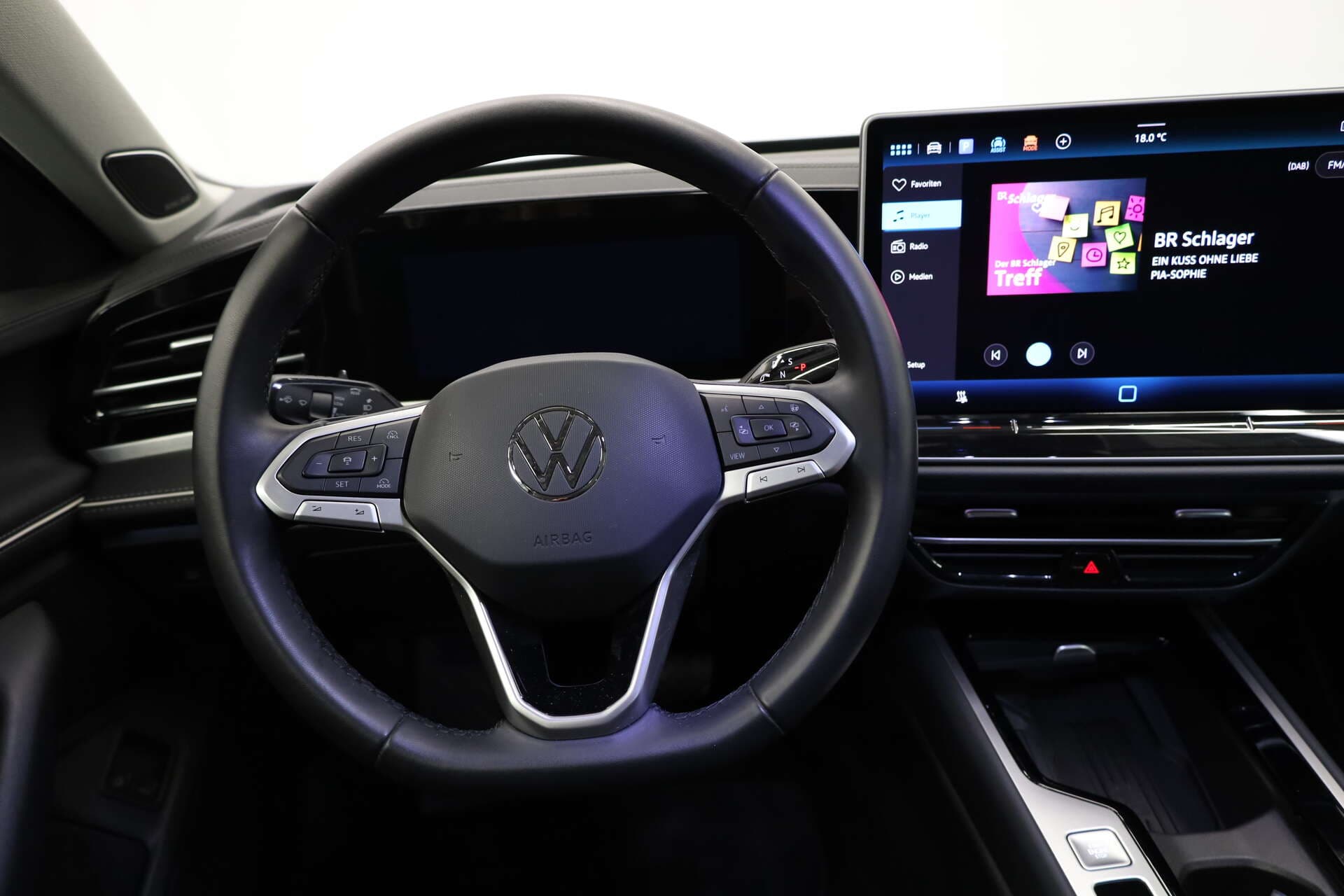 VOLKSWAGEN Passat, photo 8 sur 17