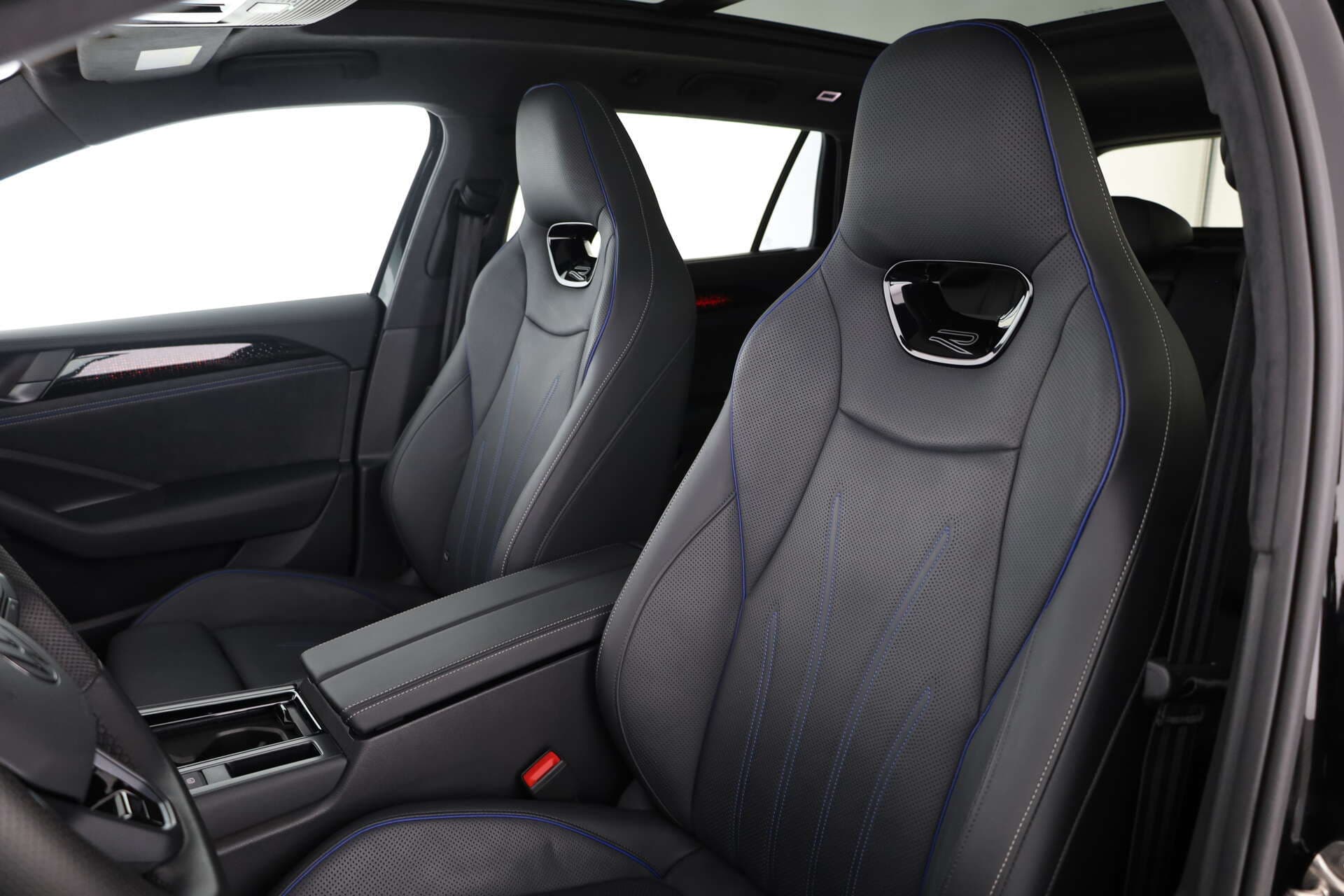 VOLKSWAGEN Passat, photo 10 sur 17
