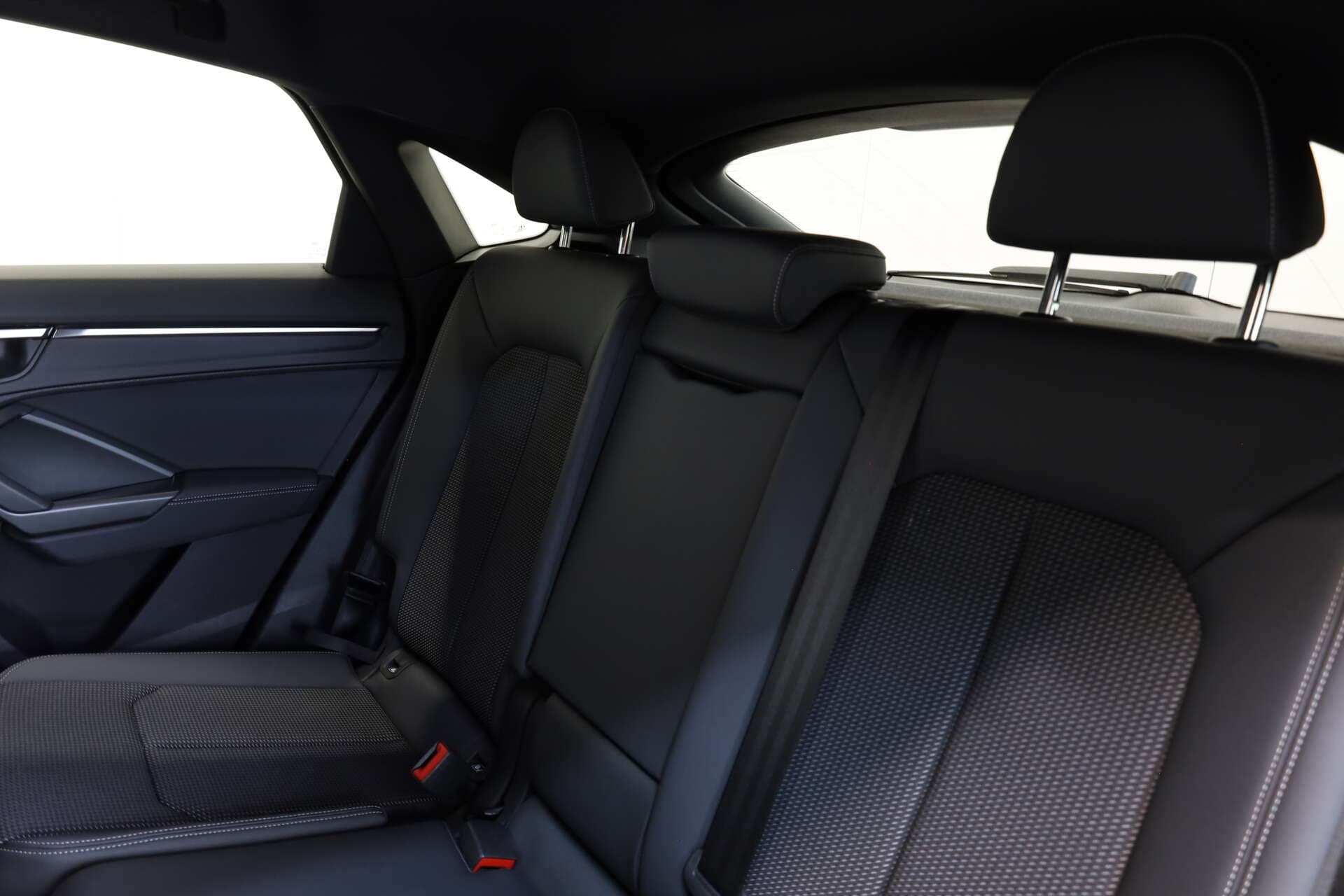 AUDI Q3 Sportback, photo 10 sur 17