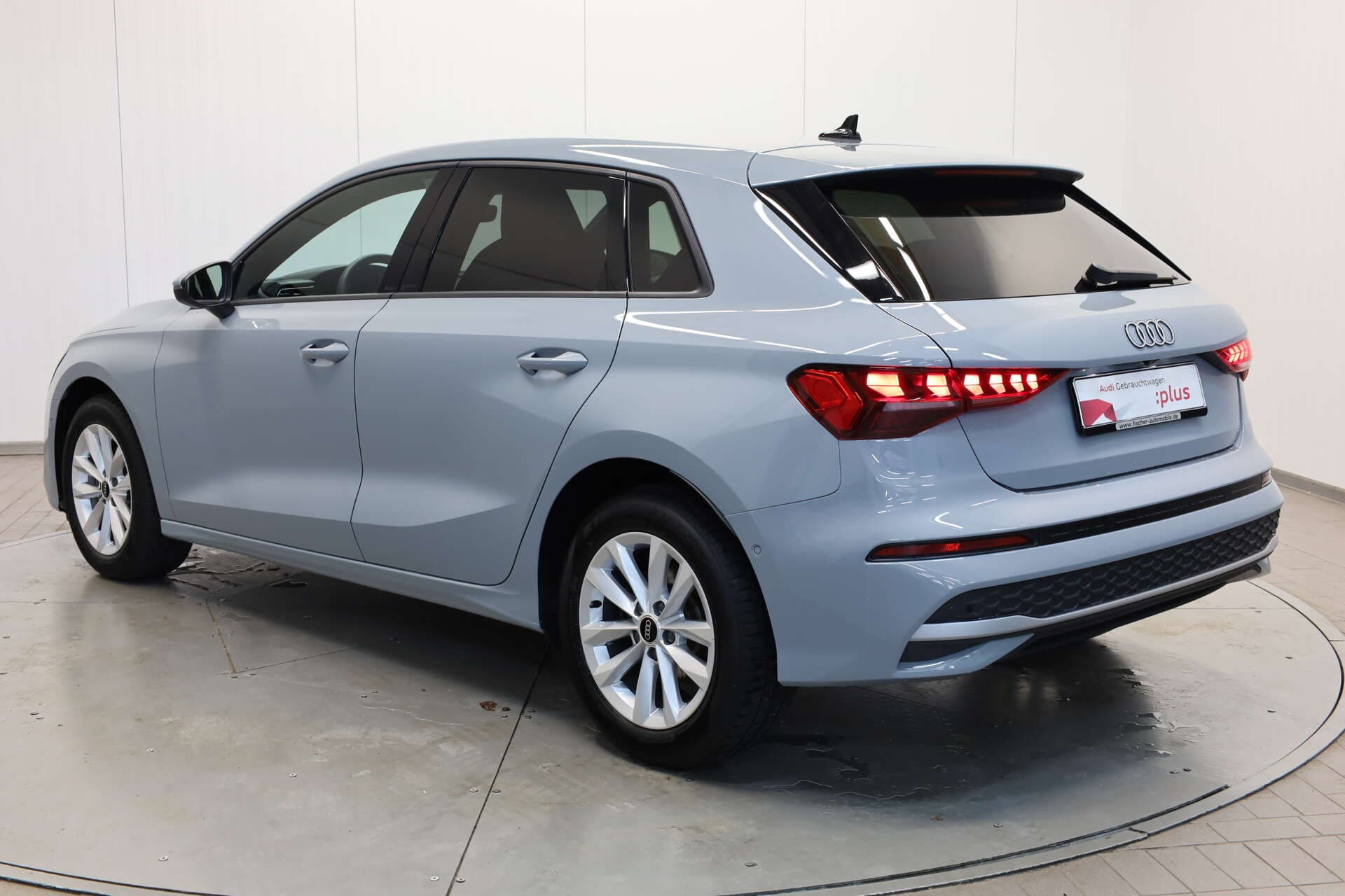 AUDI A3 Sportback, photo 3 sur 17