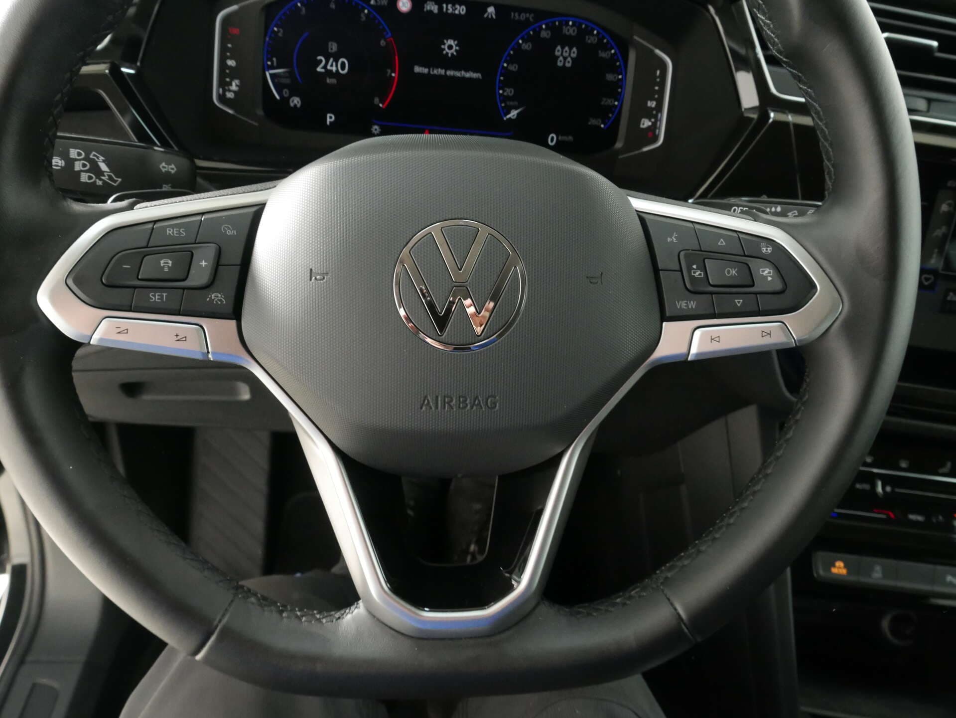 VOLKSWAGEN Touran, photo 10 sur 17