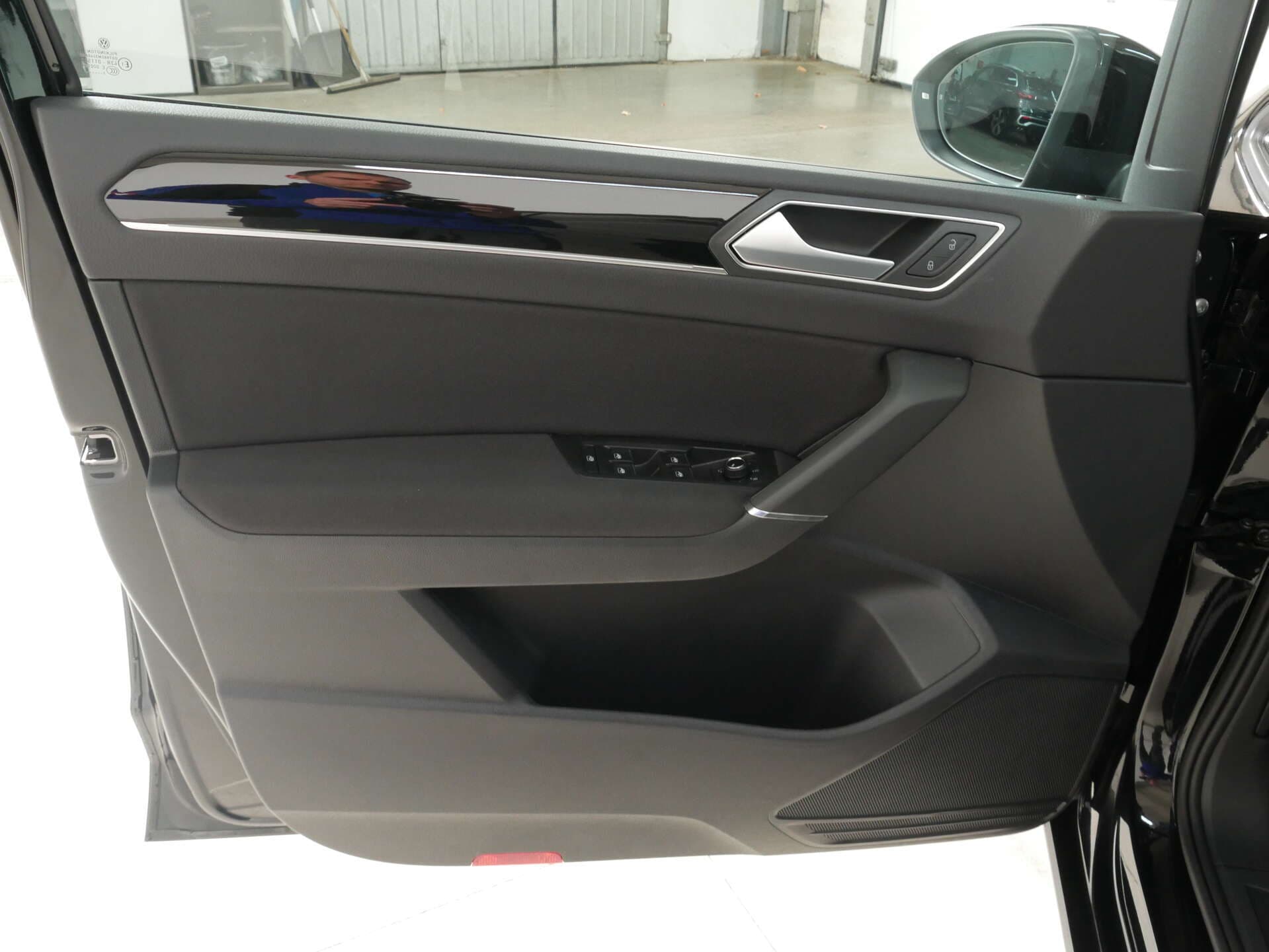 VOLKSWAGEN Touran, photo 15 sur 17