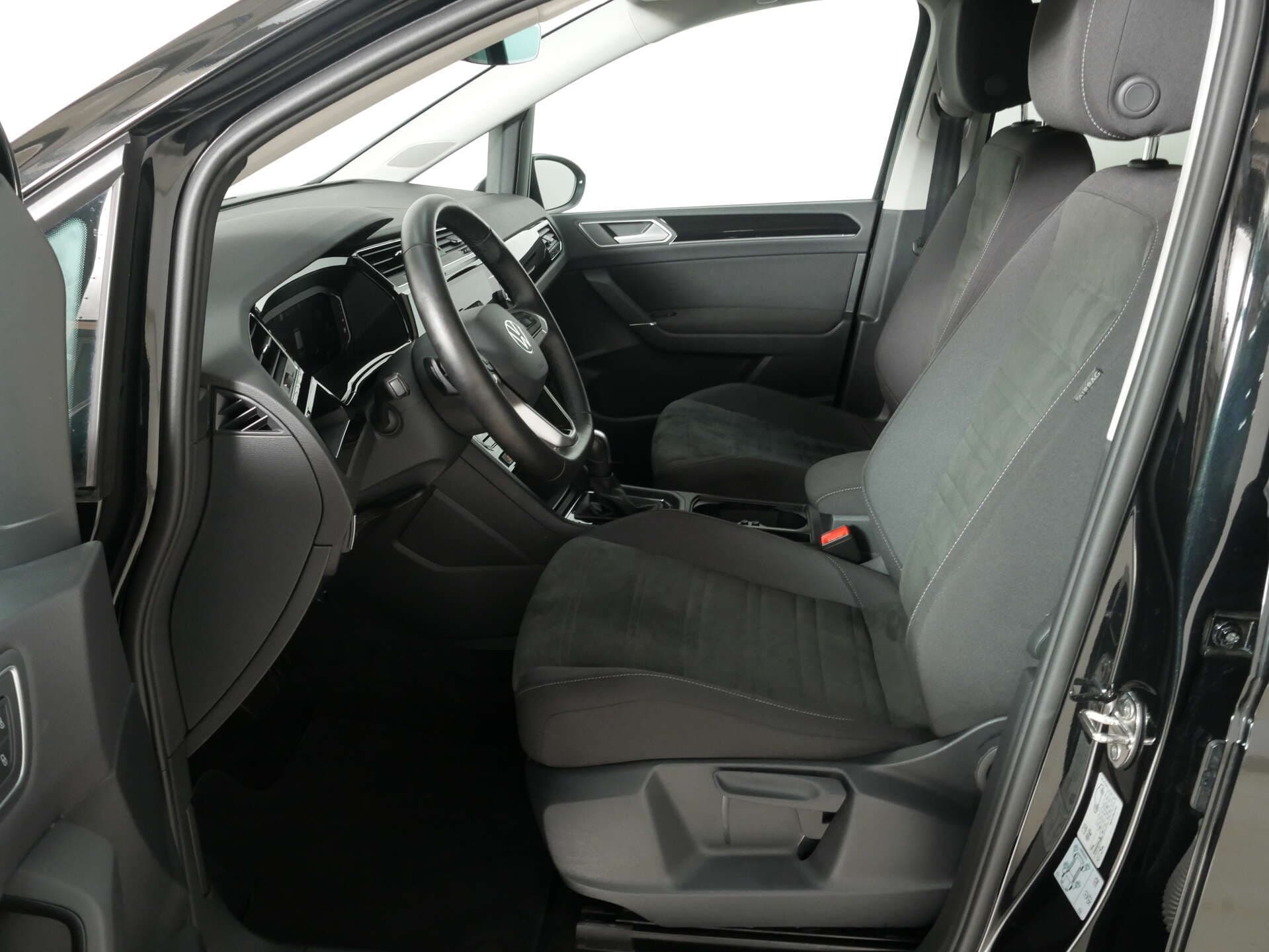 VOLKSWAGEN Touran, photo 17 sur 17