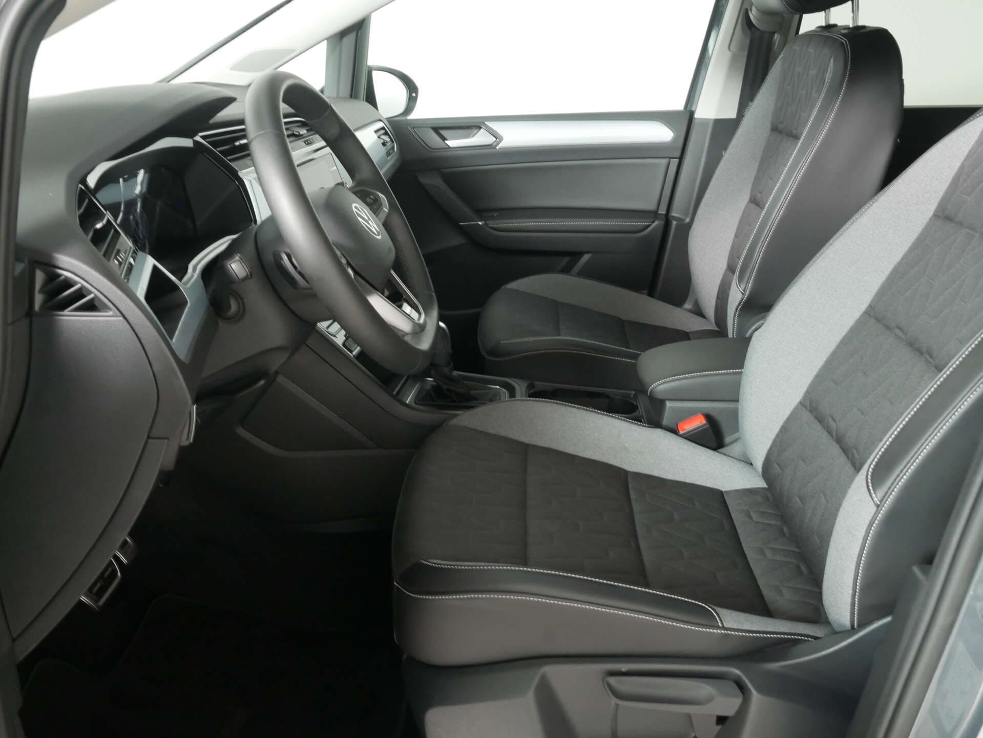 VOLKSWAGEN Touran, photo 12 sur 17