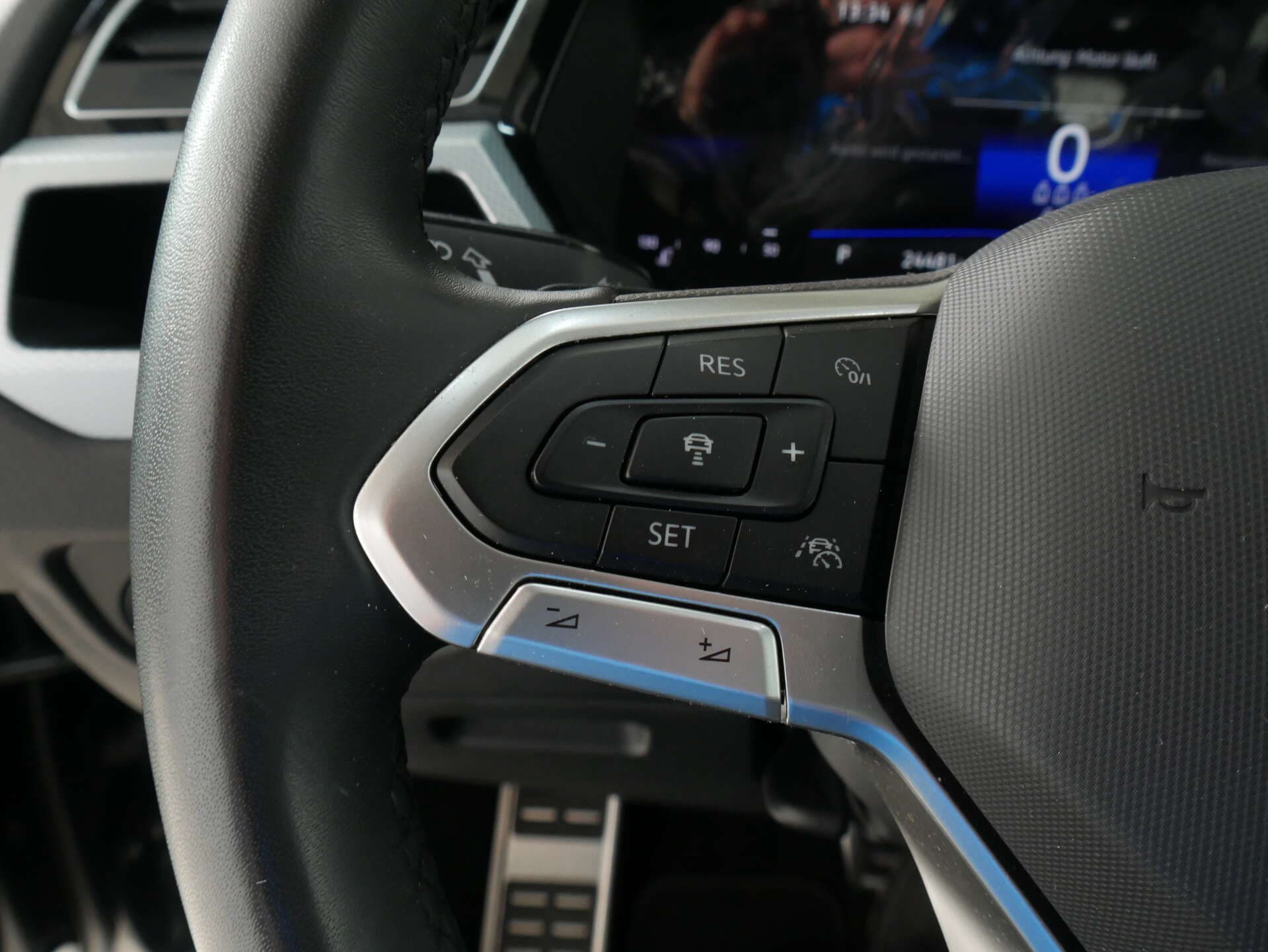 VOLKSWAGEN Touran, photo 11 sur 17