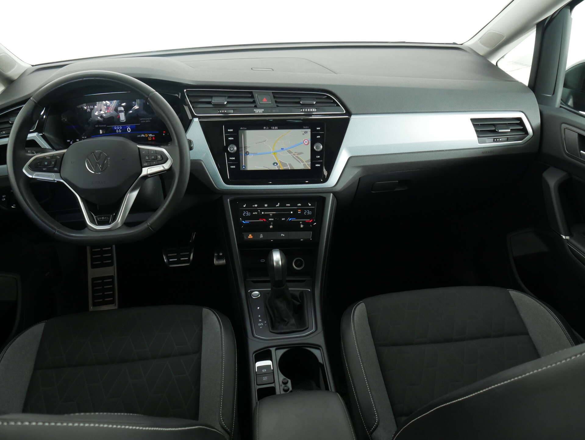 VOLKSWAGEN Touran, photo 13 sur 17