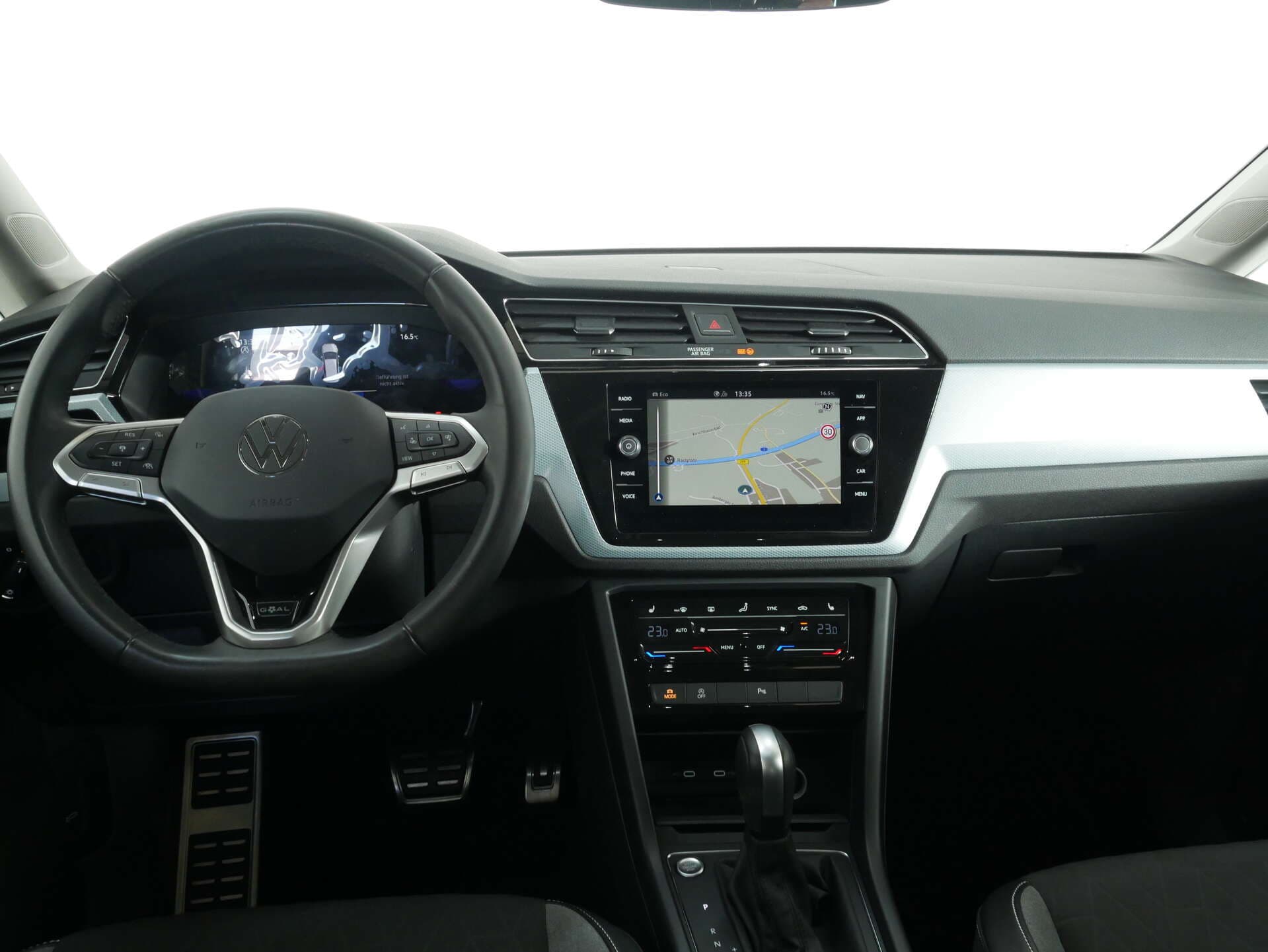 VOLKSWAGEN Touran, photo 14 sur 17