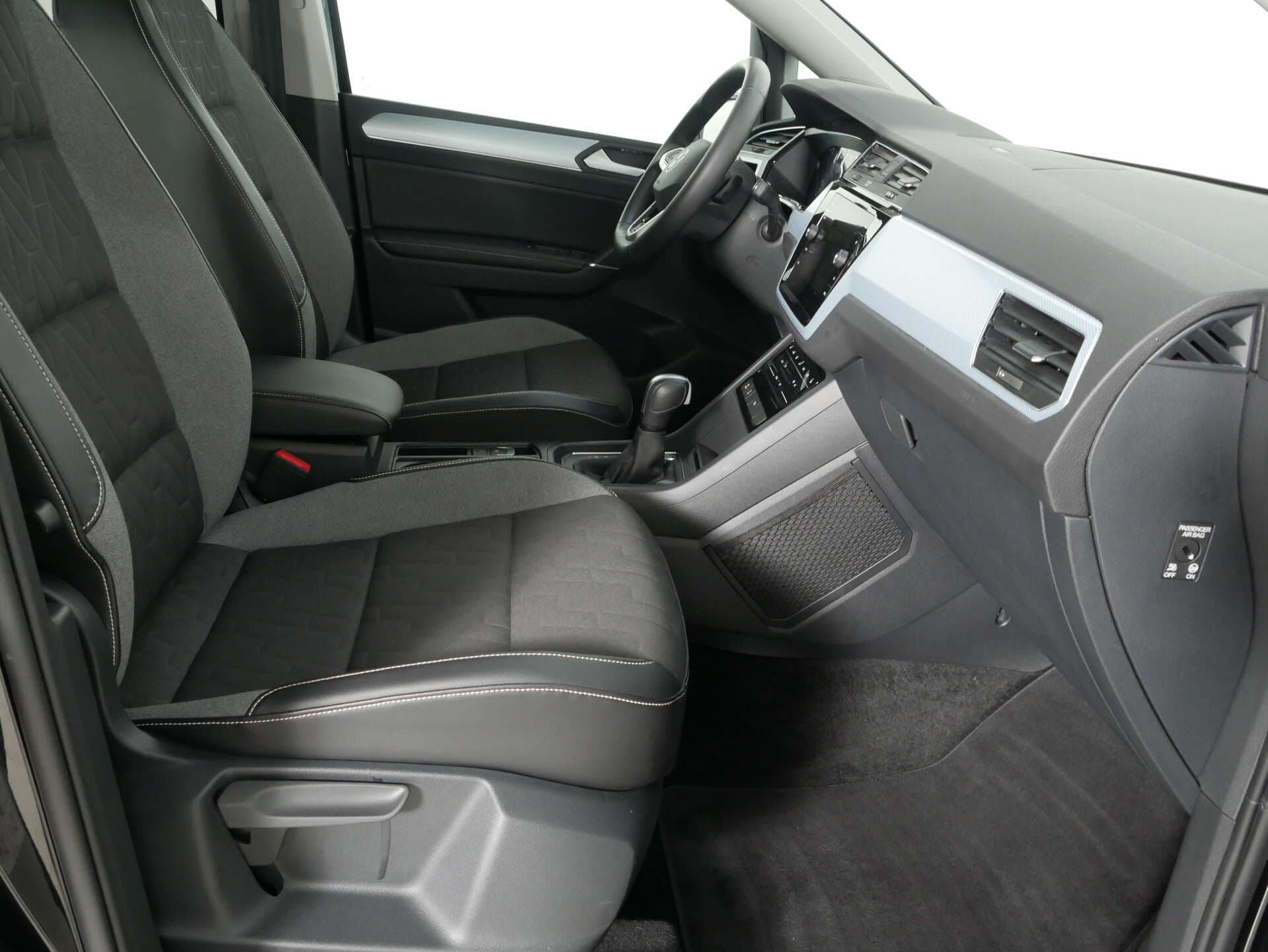 VOLKSWAGEN Touran, photo 15 sur 17