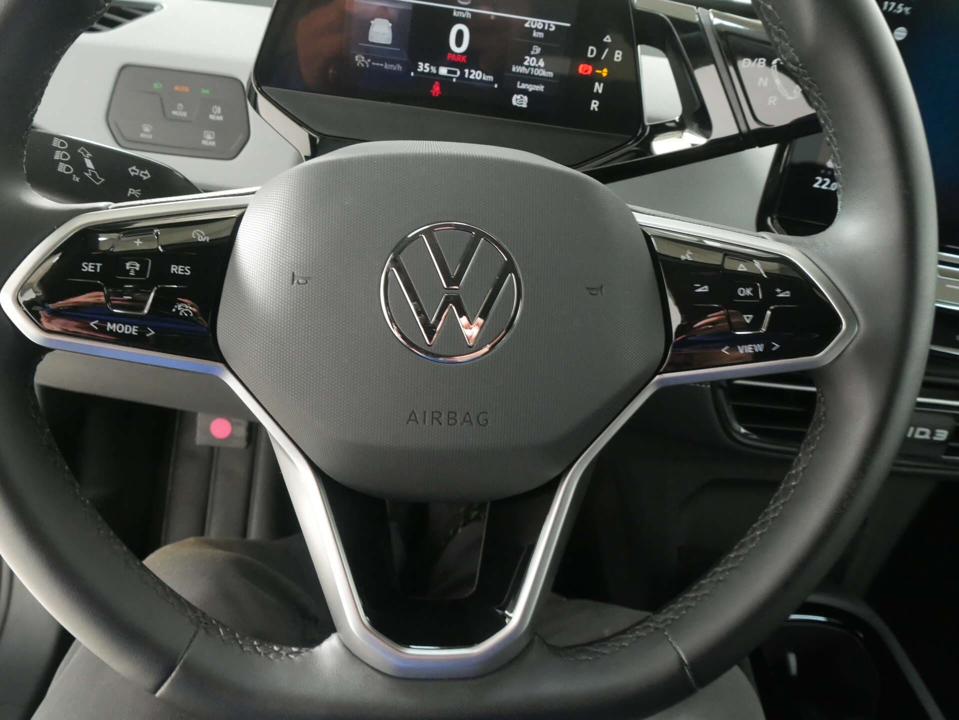 VOLKSWAGEN ID.3, photo 13 sur 17