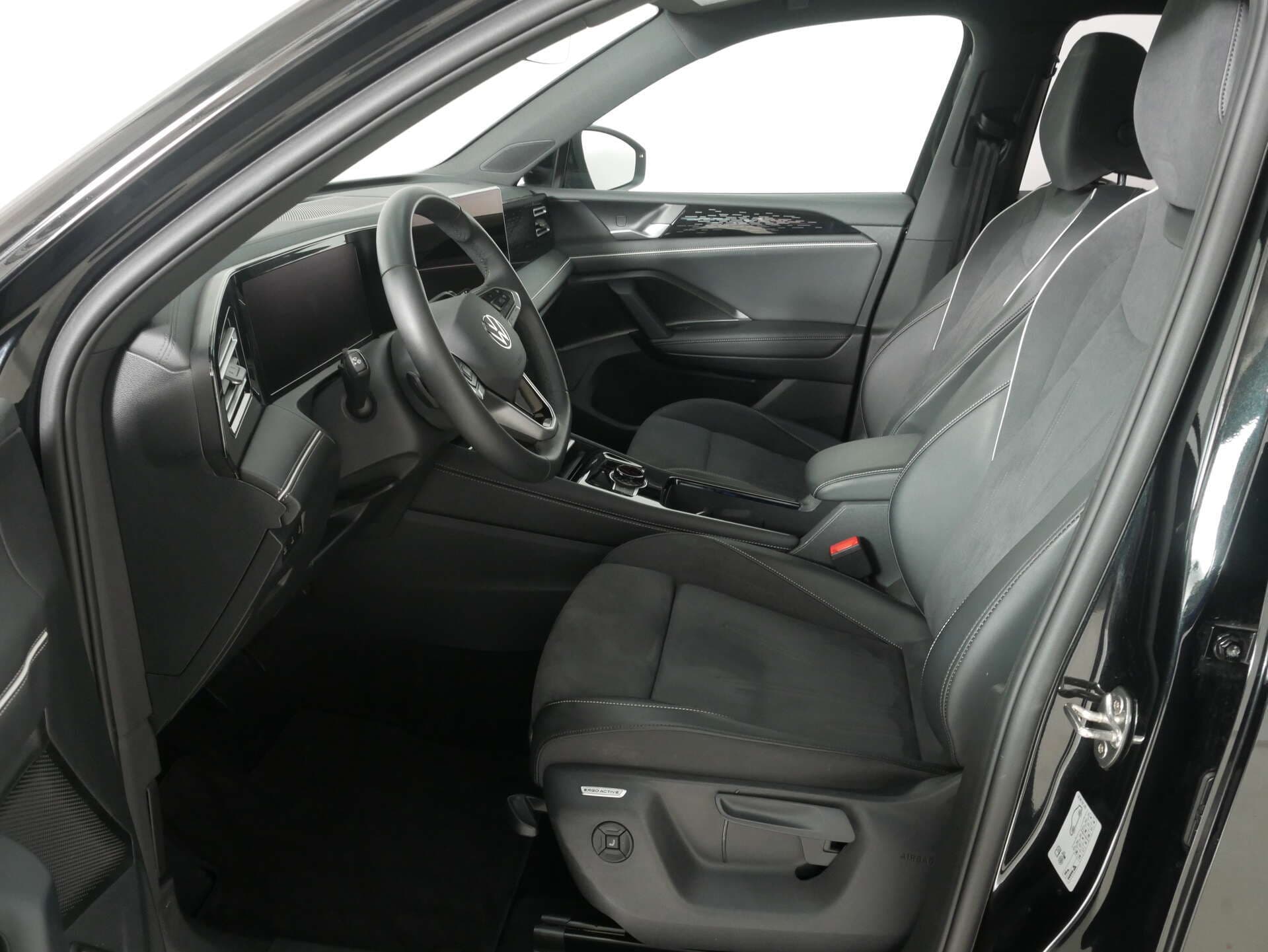 VOLKSWAGEN Tiguan, photo 9 sur 17