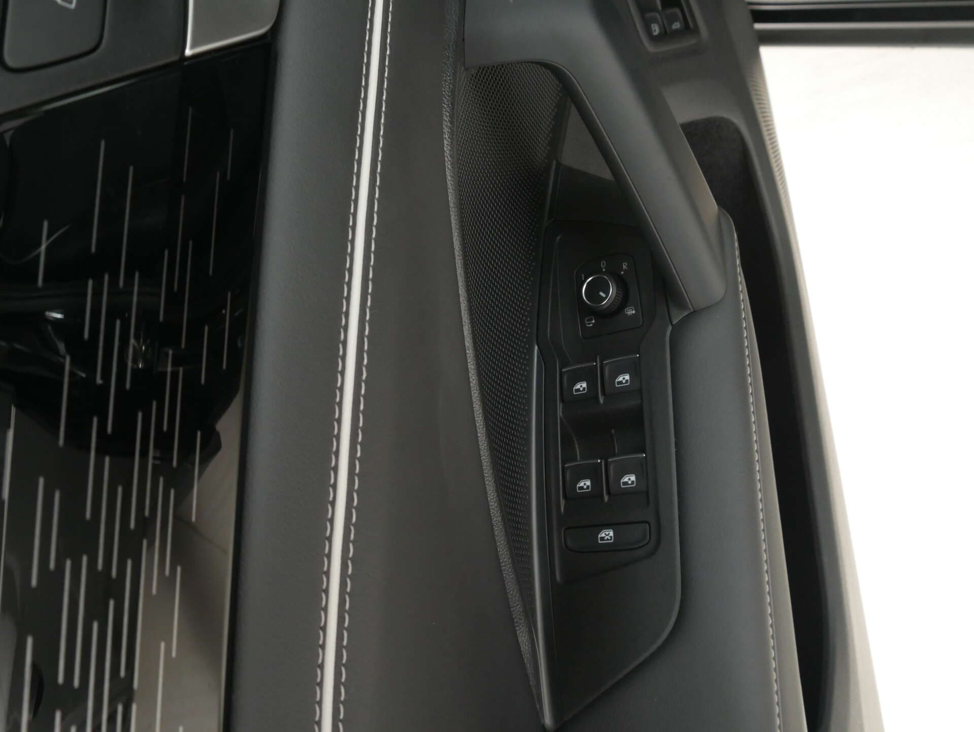 VOLKSWAGEN Tiguan, photo 11 sur 17