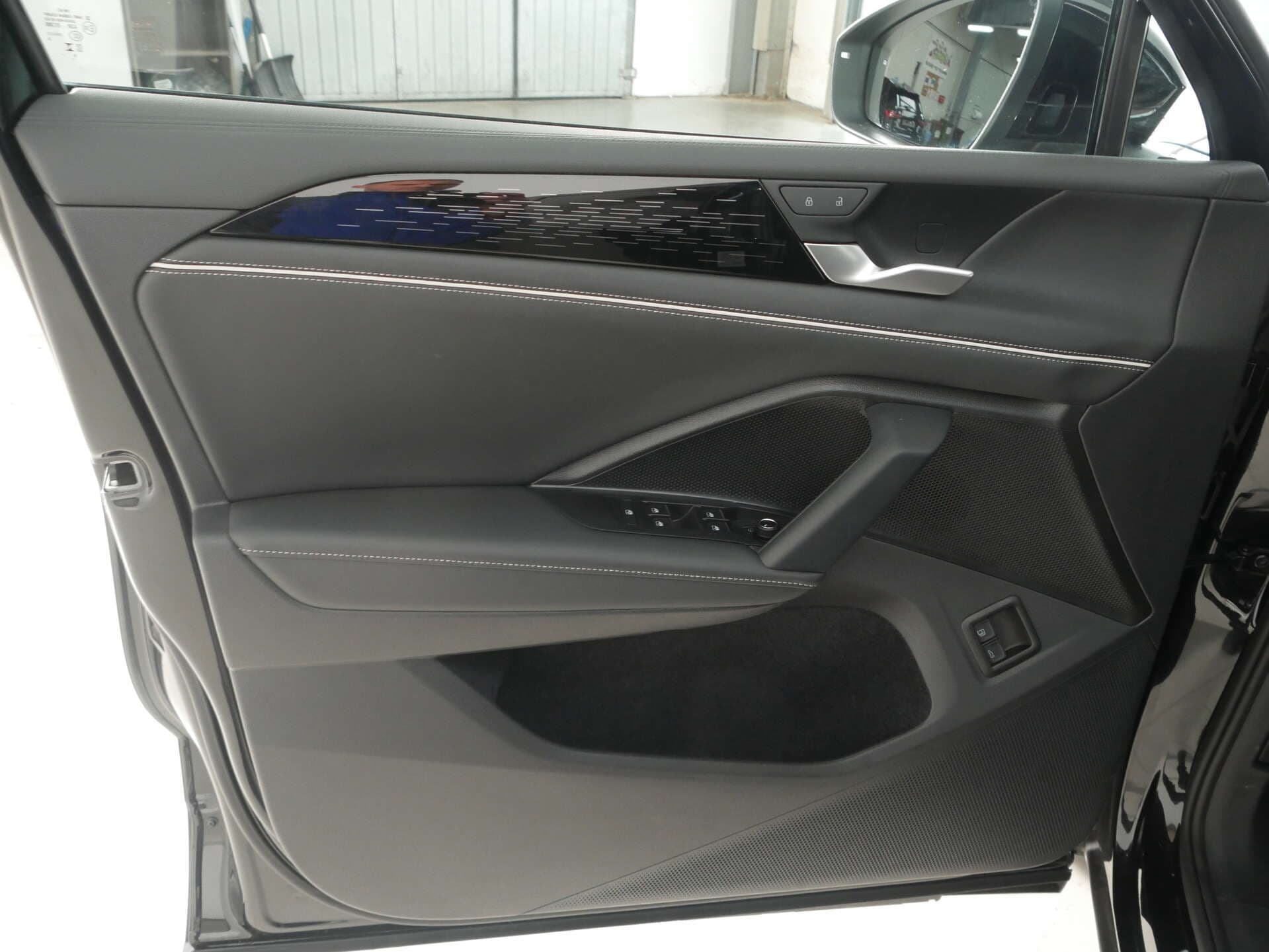 VOLKSWAGEN Tiguan, photo 12 sur 17