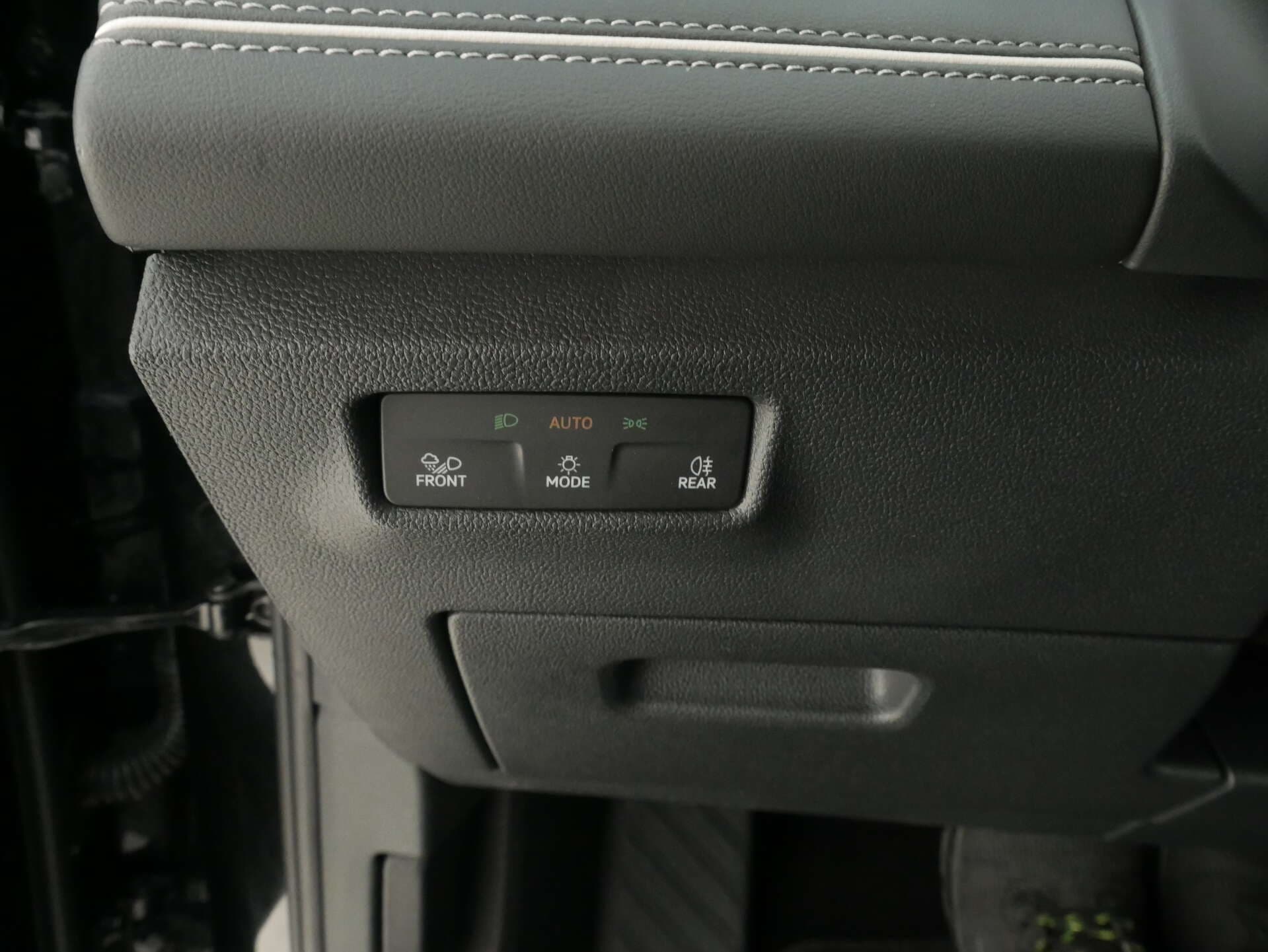 VOLKSWAGEN Tiguan, photo 14 sur 17